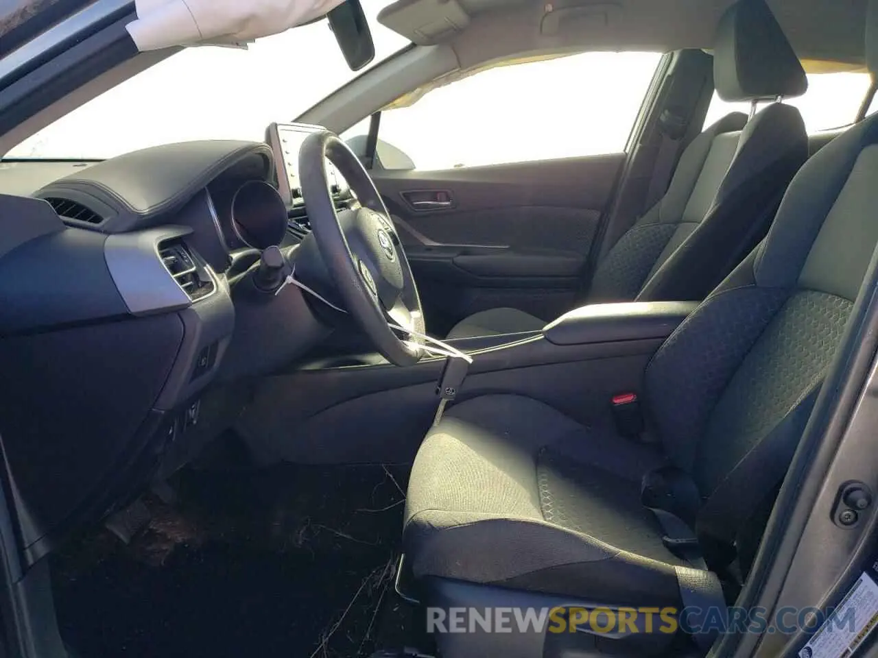 7 Photograph of a damaged car JTNKHMBX0L1083670 TOYOTA C-HR 2020