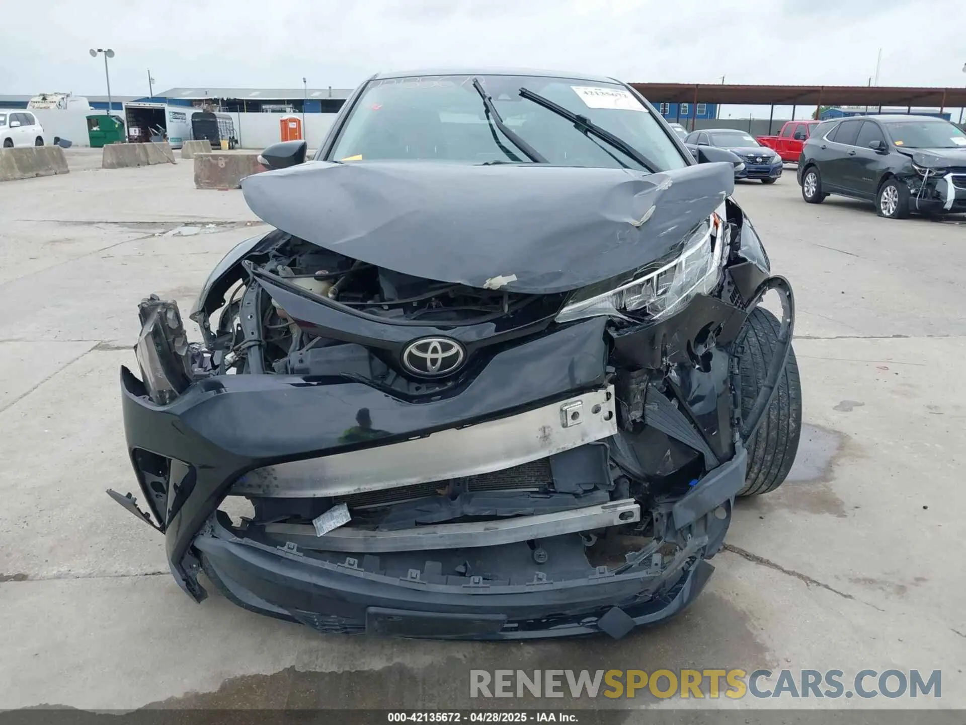 12 Photograph of a damaged car JTNKHMBX1L1074377 TOYOTA C-HR 2020