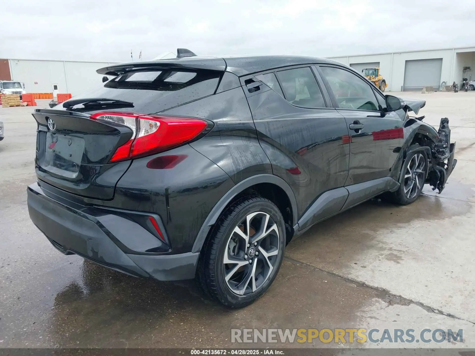 4 Photograph of a damaged car JTNKHMBX1L1074377 TOYOTA C-HR 2020