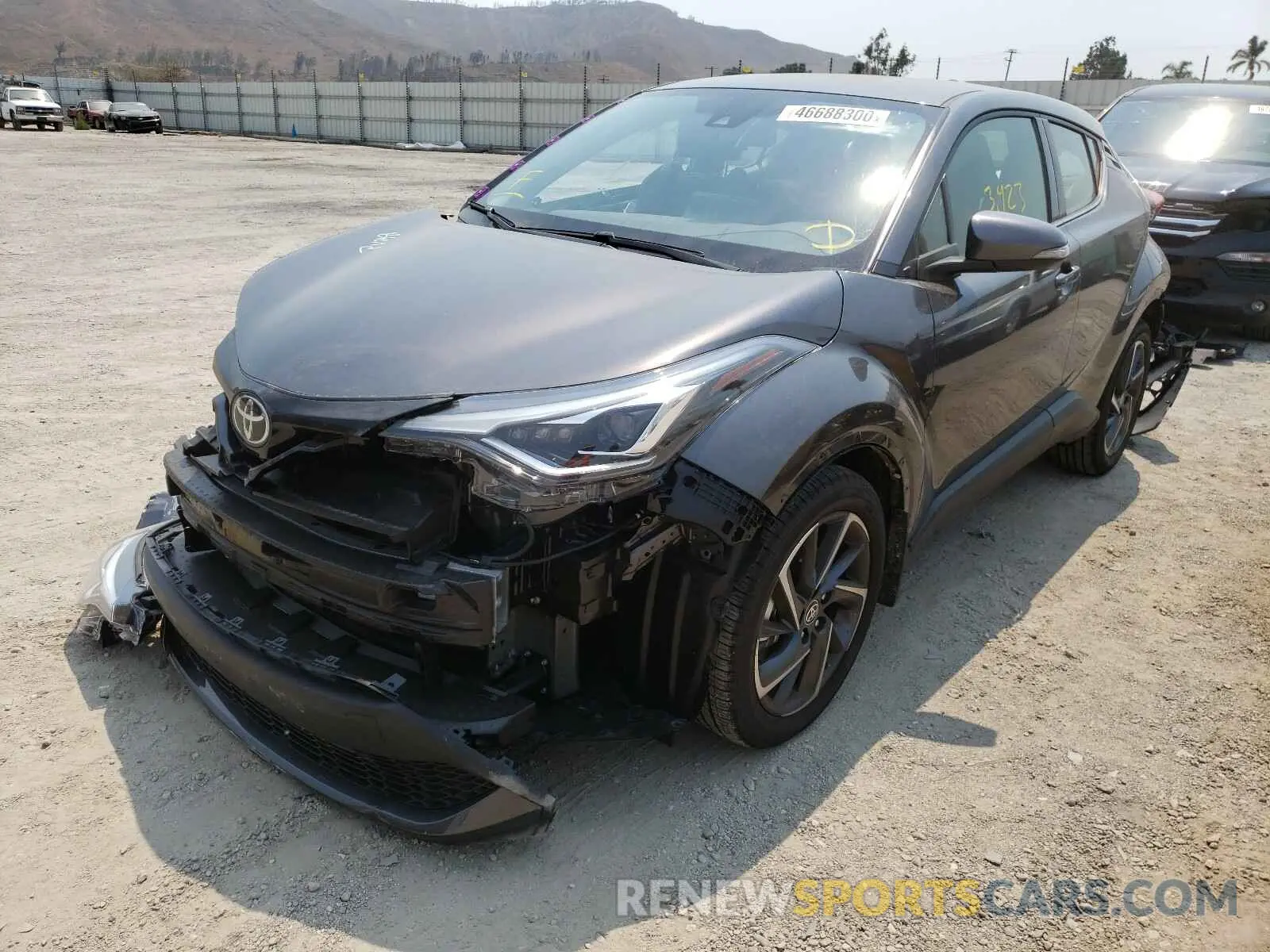 2 Photograph of a damaged car JTNKHMBX2L1064909 TOYOTA C-HR 2020