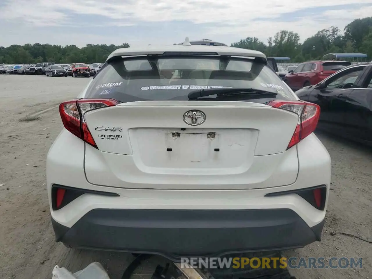 6 Photograph of a damaged car JTNKHMBX2L1076946 TOYOTA C-HR 2020