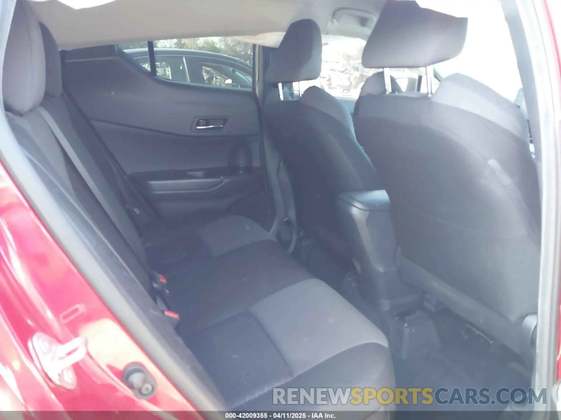8 Photograph of a damaged car JTNKHMBX2L1093164 TOYOTA C-HR 2020