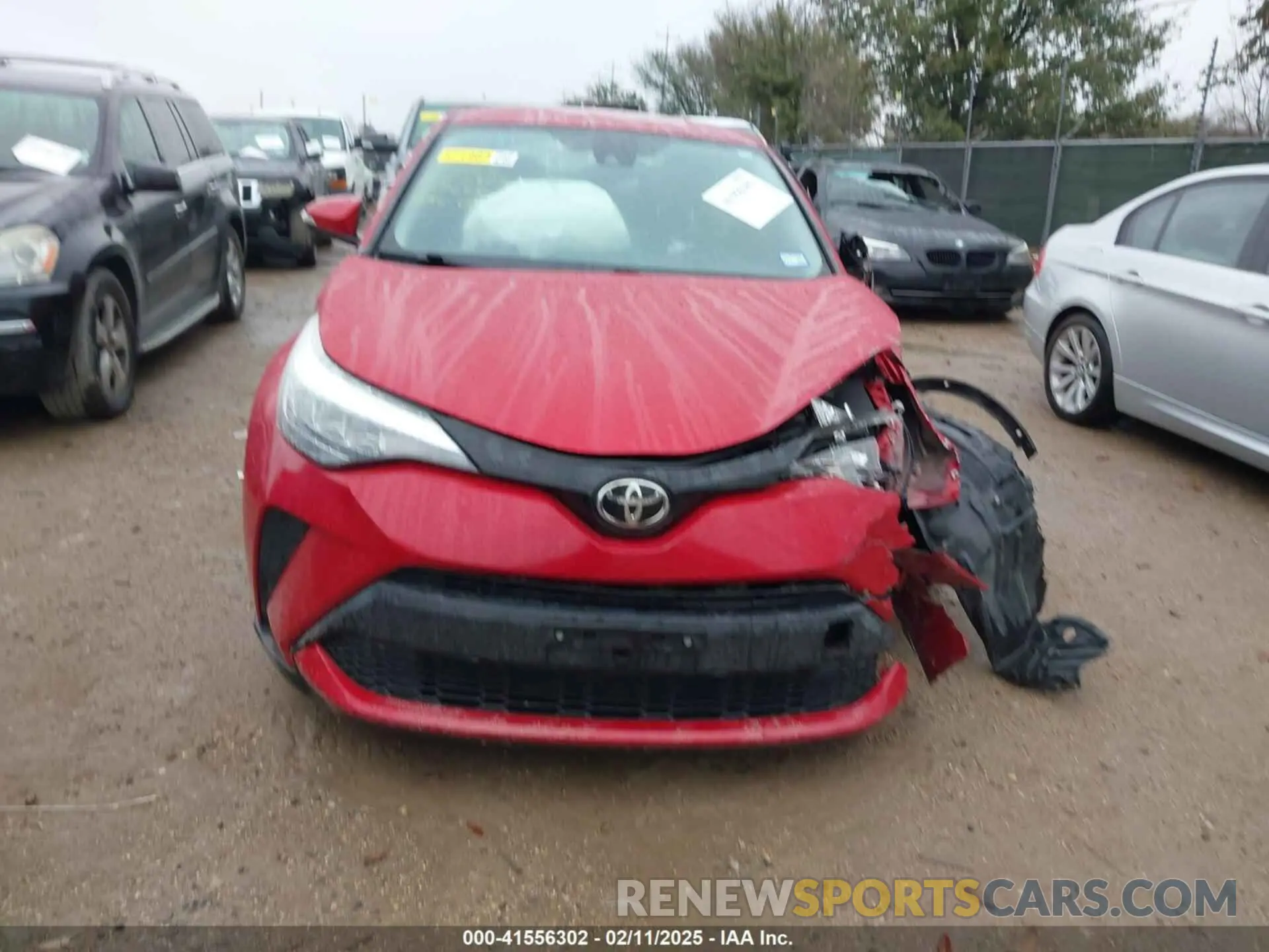 11 Photograph of a damaged car JTNKHMBX4L1067648 TOYOTA C-HR 2020