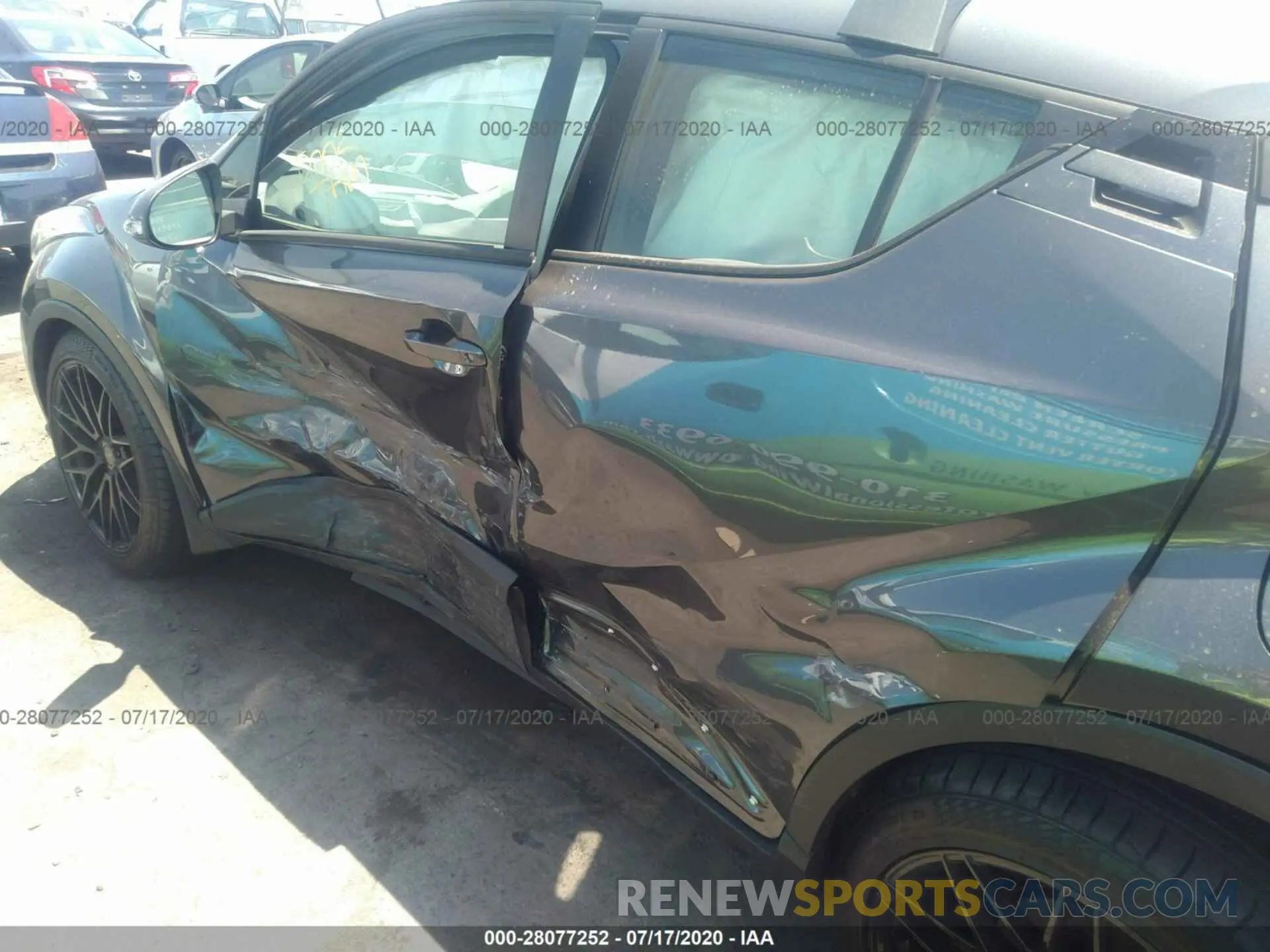 5 Photograph of a damaged car JTNKHMBX4L1077550 TOYOTA C-HR 2020