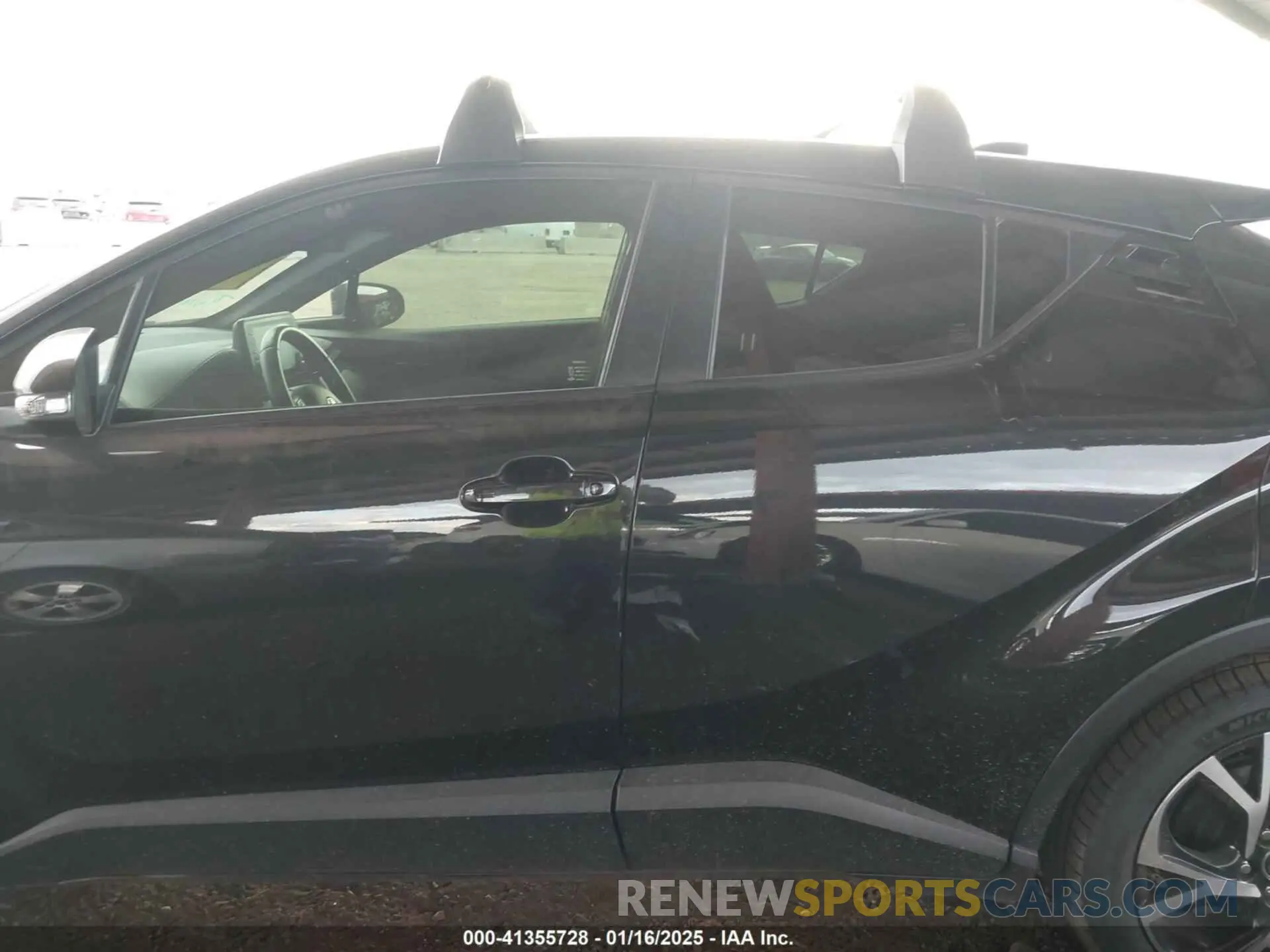 15 Photograph of a damaged car JTNKHMBX4L1078973 TOYOTA C-HR 2020