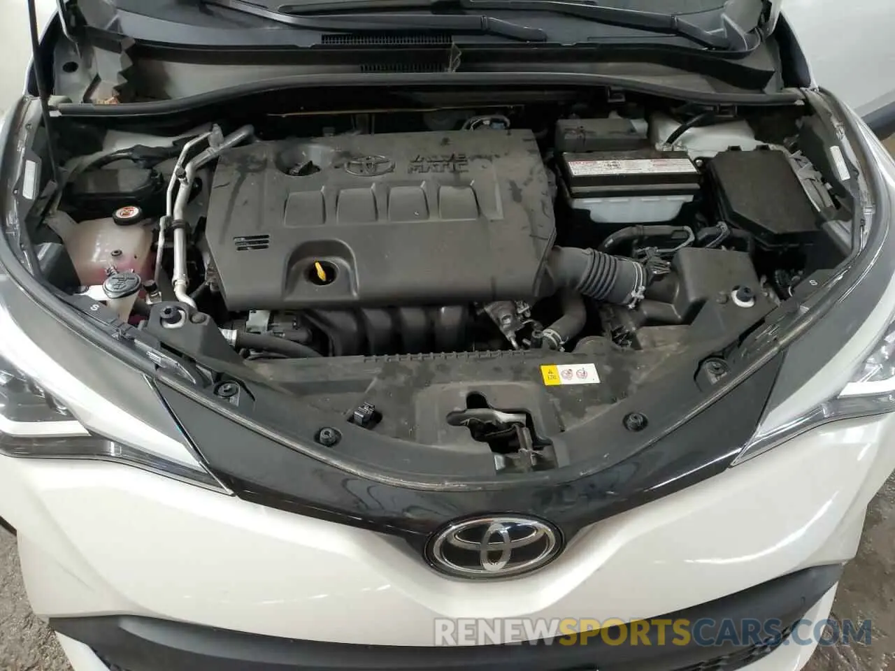 12 Photograph of a damaged car JTNKHMBX4L1083011 TOYOTA C-HR 2020