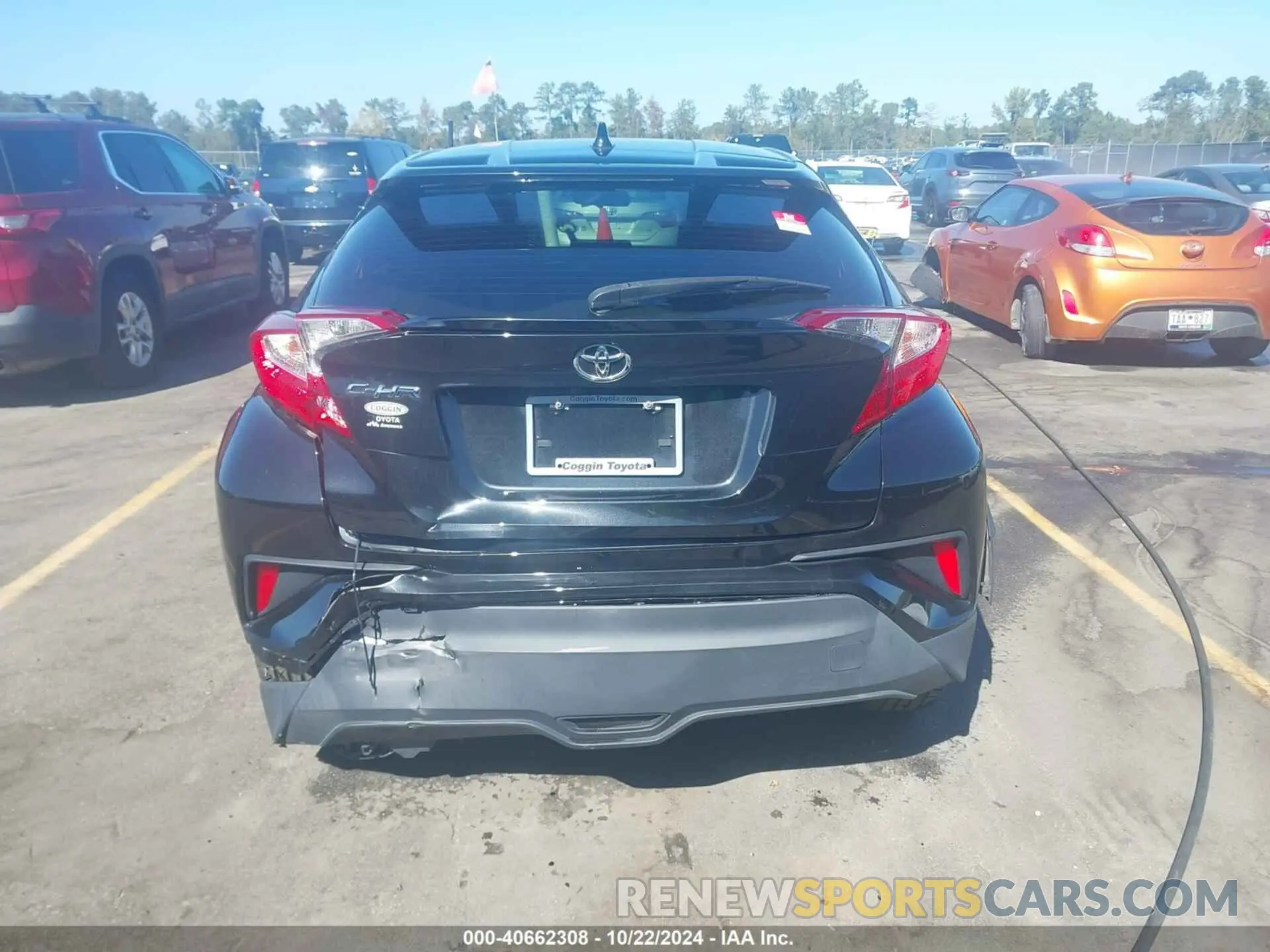 17 Photograph of a damaged car JTNKHMBX4L1090086 TOYOTA C-HR 2020