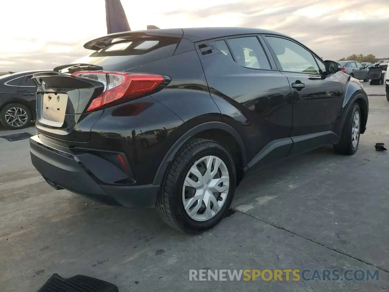 3 Фотография поврежденного автомобиля JTNKHMBX4L1092016 TOYOTA C-HR 2020