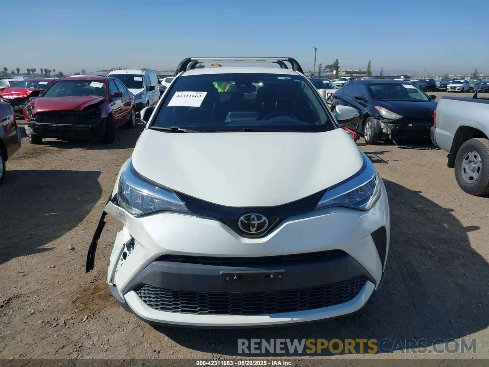 12 Фотография поврежденного автомобиля JTNKHMBX5L1066377 TOYOTA C-HR 2020