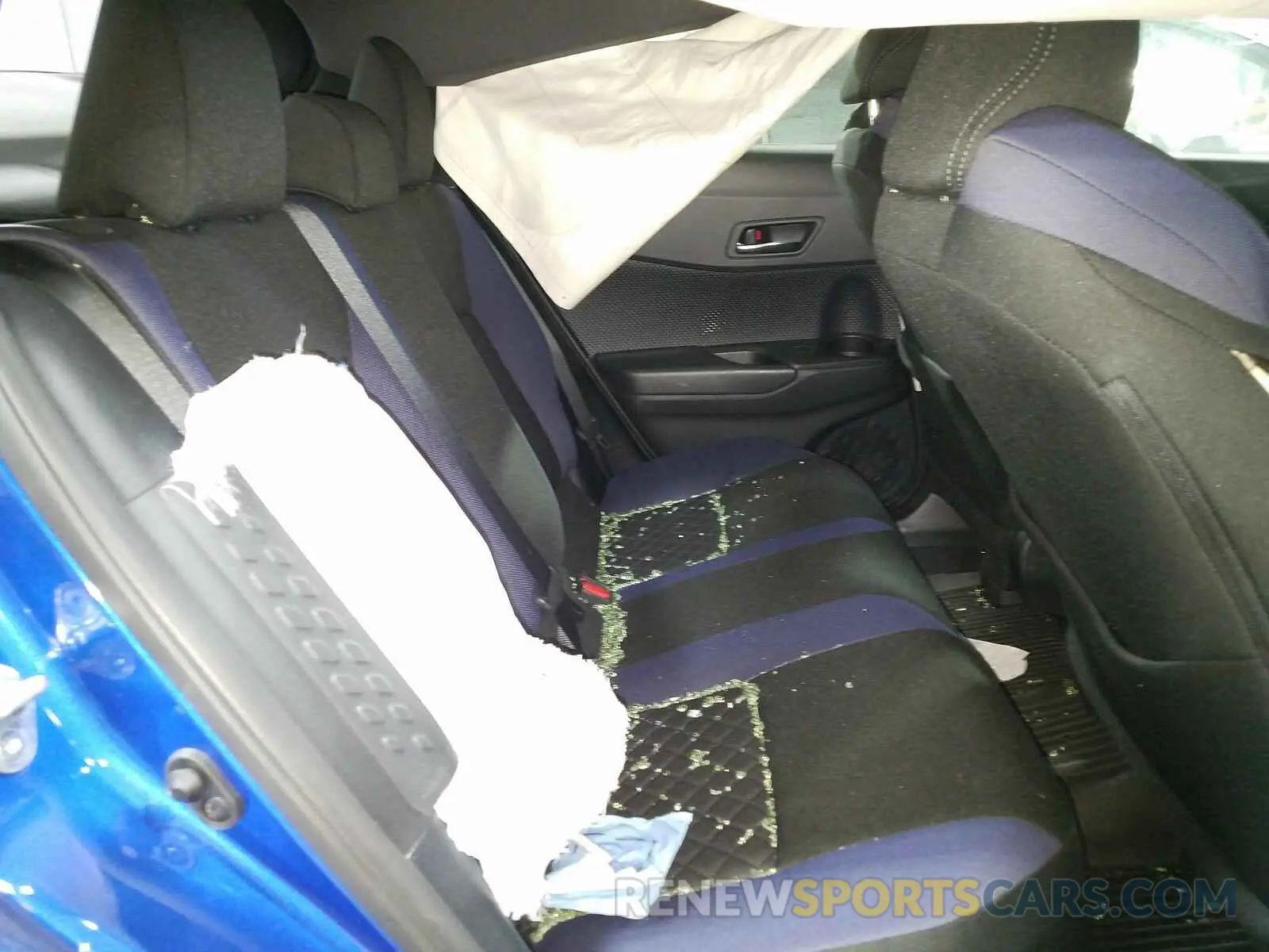 6 Photograph of a damaged car JTNKHMBX5L1068937 TOYOTA C-HR 2020