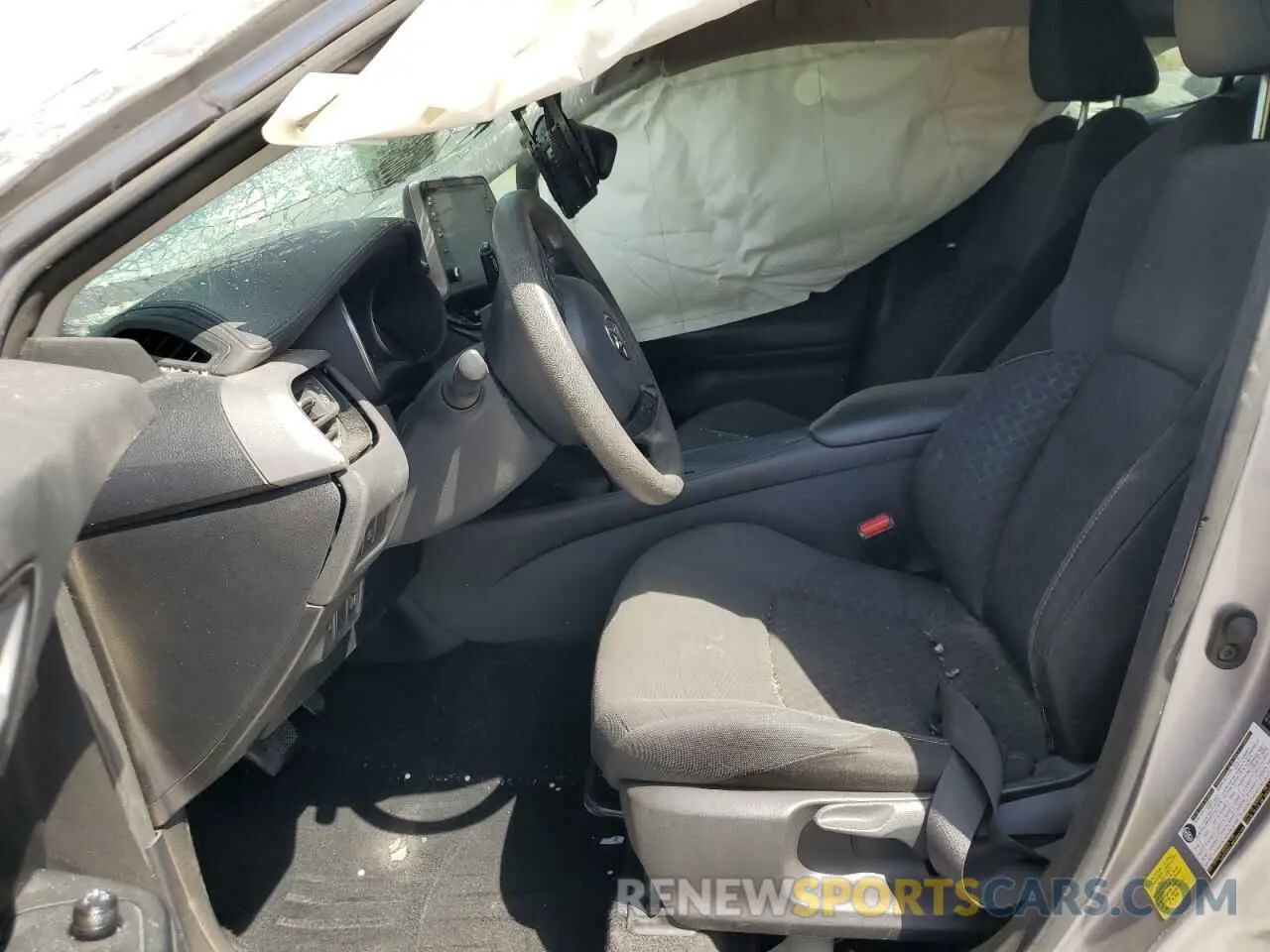 7 Photograph of a damaged car JTNKHMBX5L1080523 TOYOTA C-HR 2020