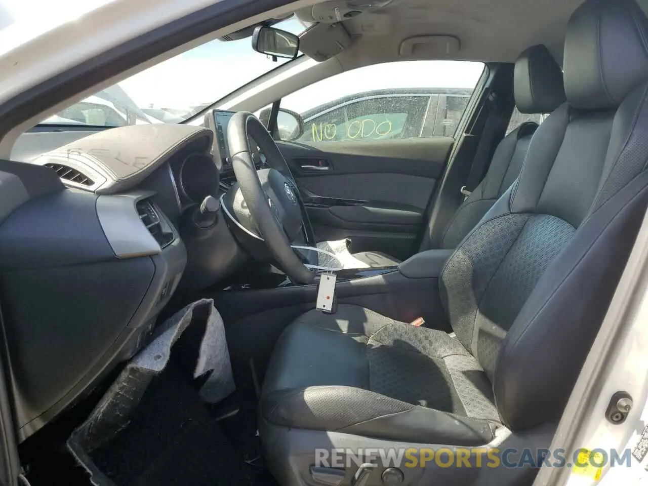 7 Photograph of a damaged car JTNKHMBX5L1084541 TOYOTA C-HR 2020