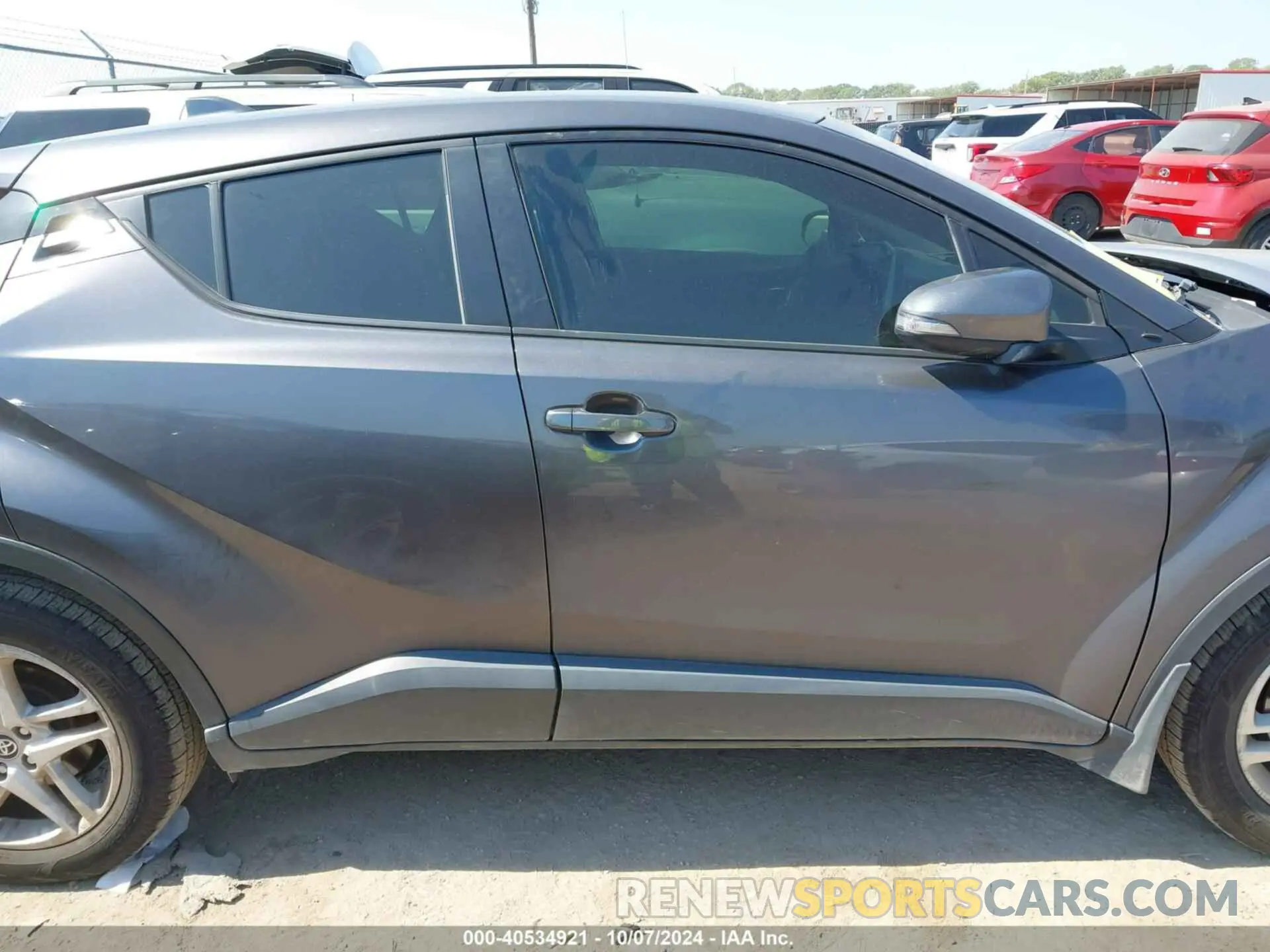 13 Photograph of a damaged car JTNKHMBX6L1070082 TOYOTA C-HR 2020