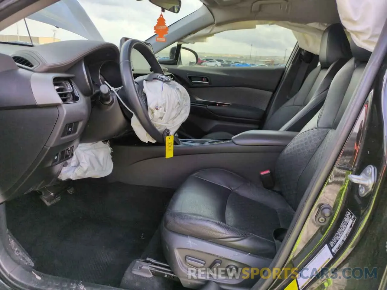 7 Photograph of a damaged car JTNKHMBX6L1075136 TOYOTA C-HR 2020