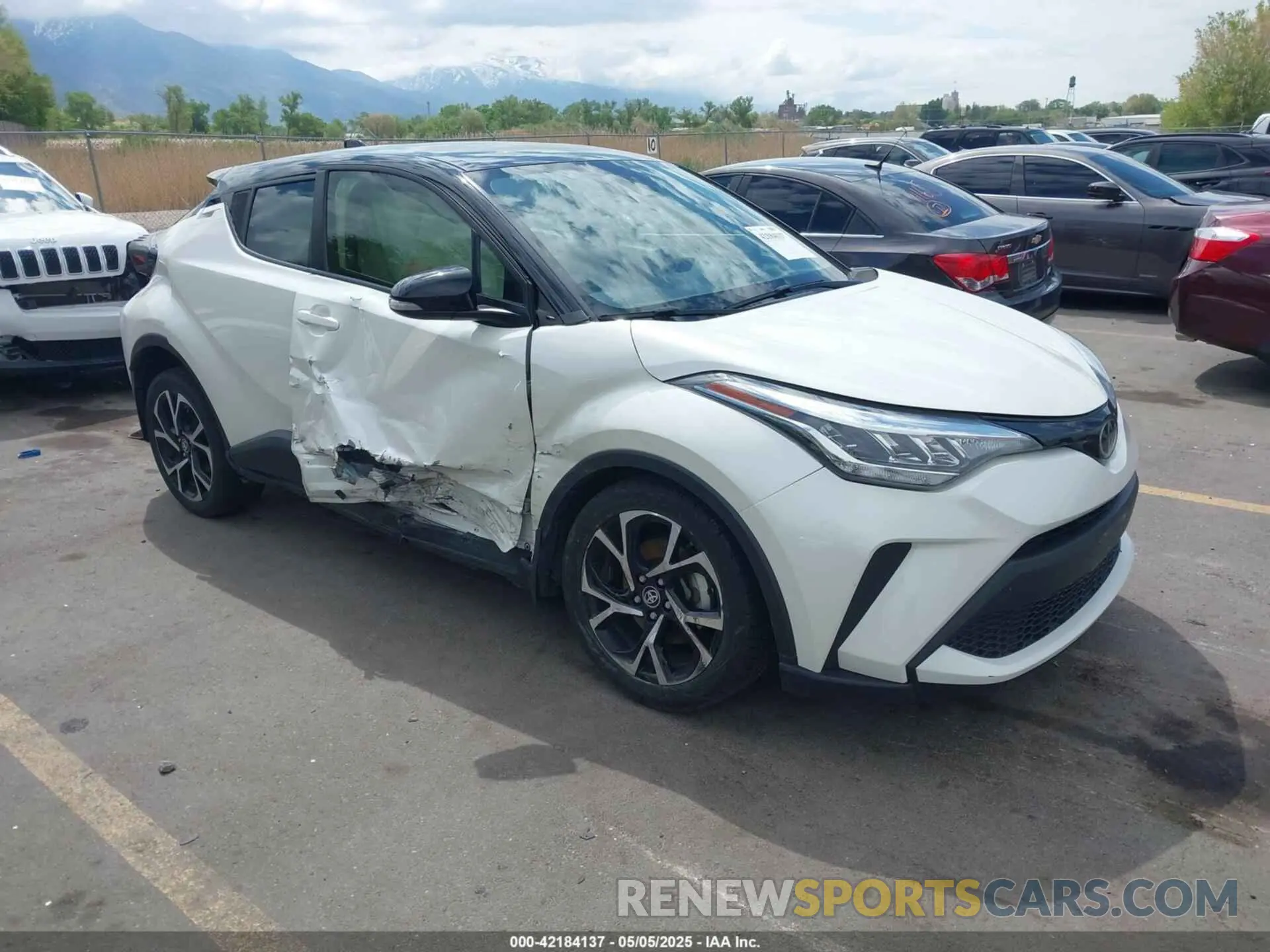 1 Photograph of a damaged car JTNKHMBX6L1090381 TOYOTA C-HR 2020