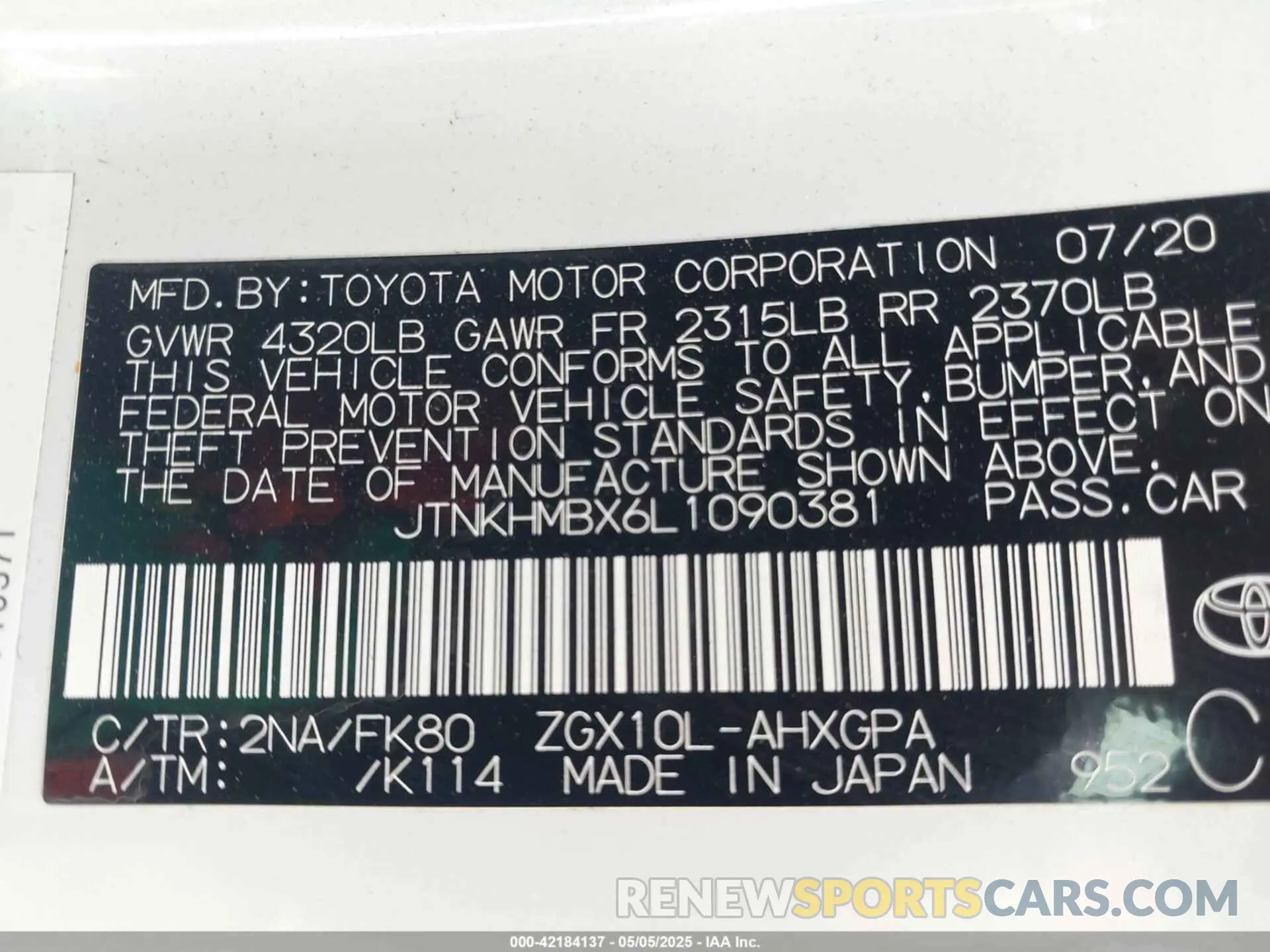 9 Photograph of a damaged car JTNKHMBX6L1090381 TOYOTA C-HR 2020