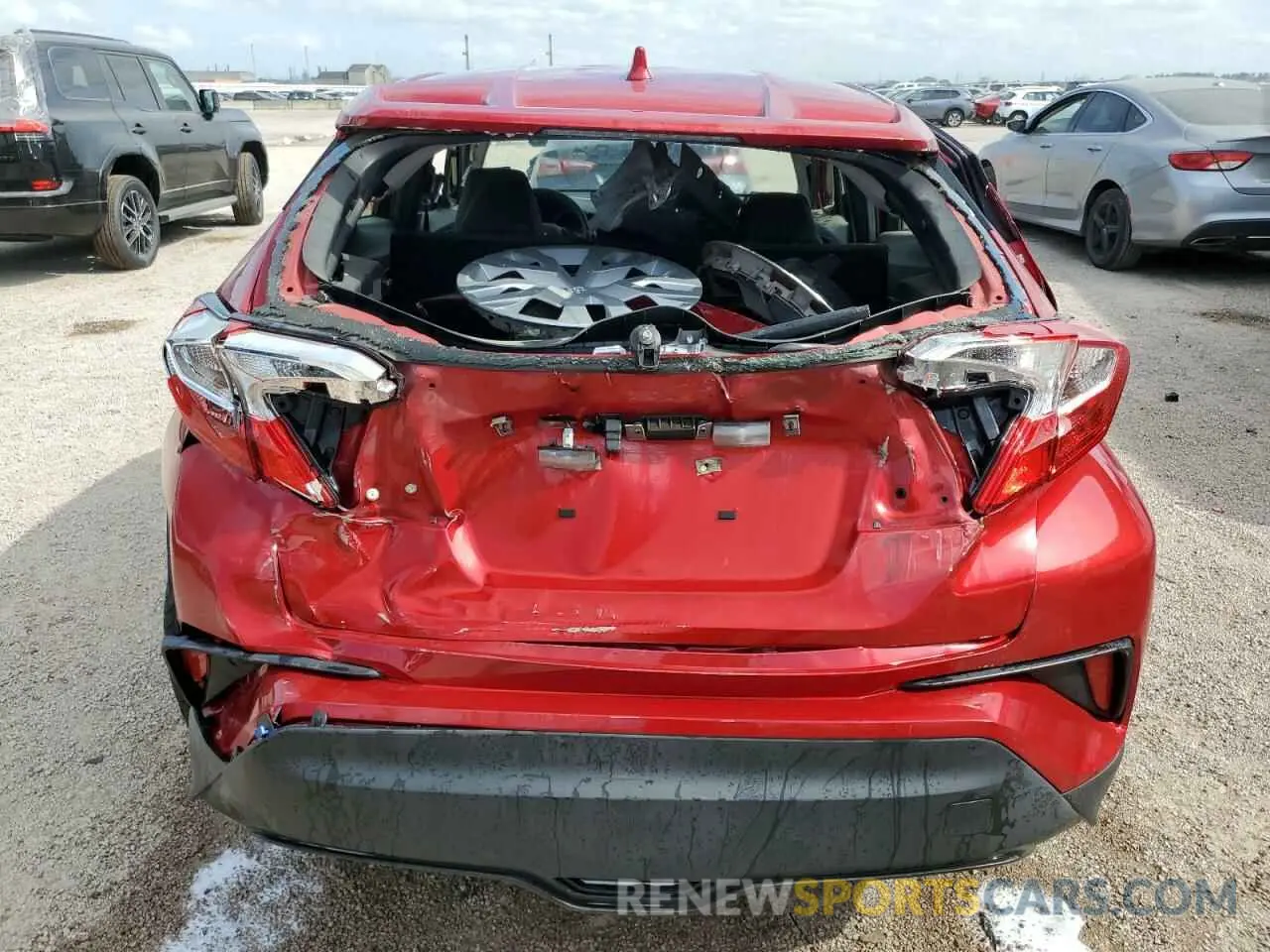 6 Photograph of a damaged car JTNKHMBX7L1070074 TOYOTA C-HR 2020