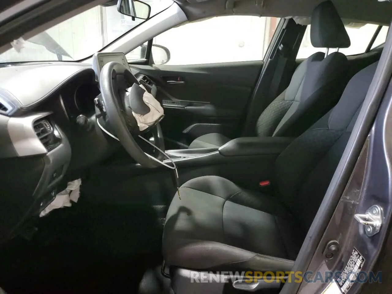 7 Фотография поврежденного автомобиля JTNKHMBX7L1084430 TOYOTA C-HR 2020