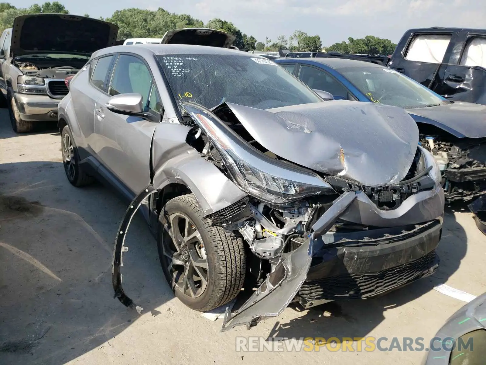 1 Photograph of a damaged car JTNKHMBX7L1088350 TOYOTA C-HR 2020