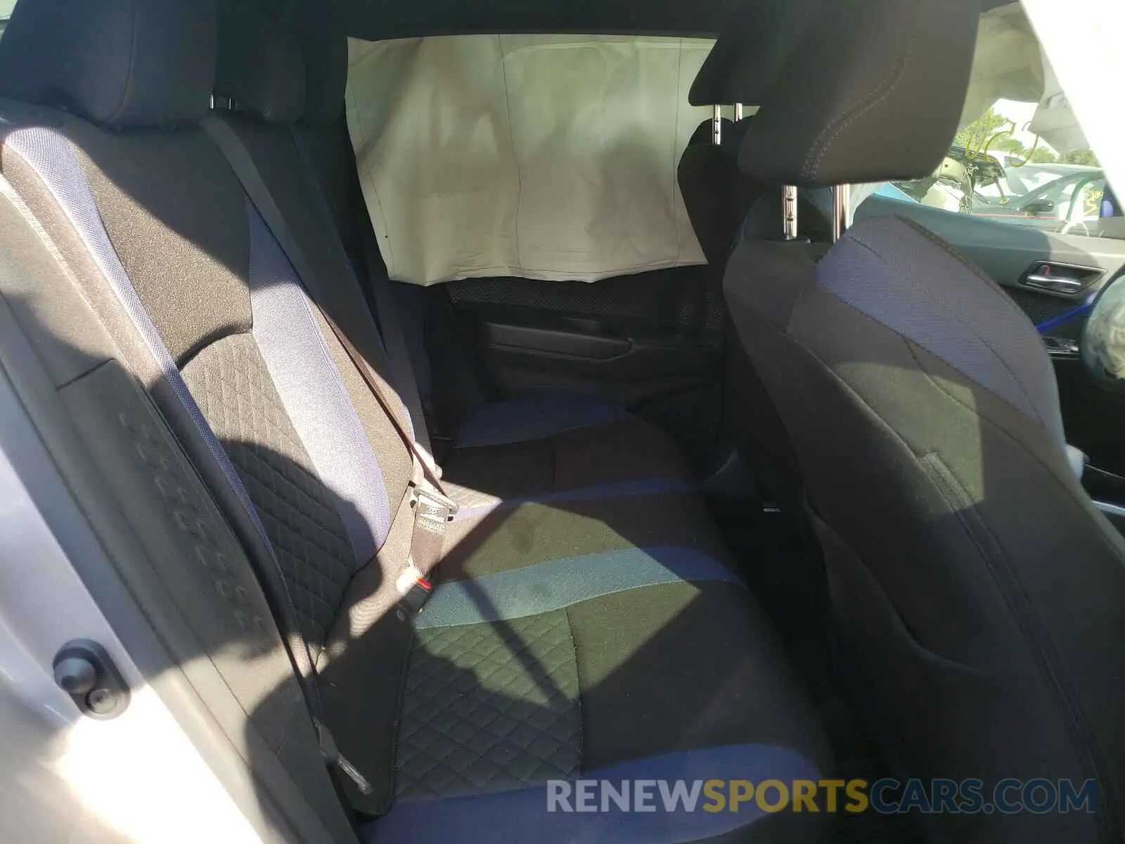6 Photograph of a damaged car JTNKHMBX7L1088350 TOYOTA C-HR 2020