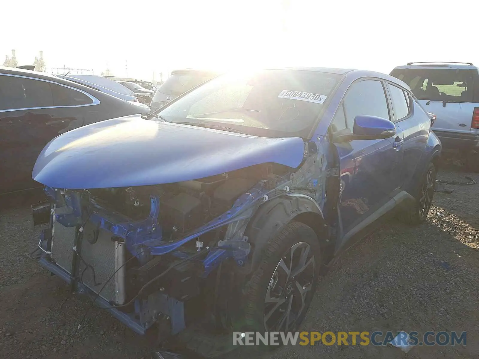 2 Photograph of a damaged car JTNKHMBX8L1069595 TOYOTA C-HR 2020