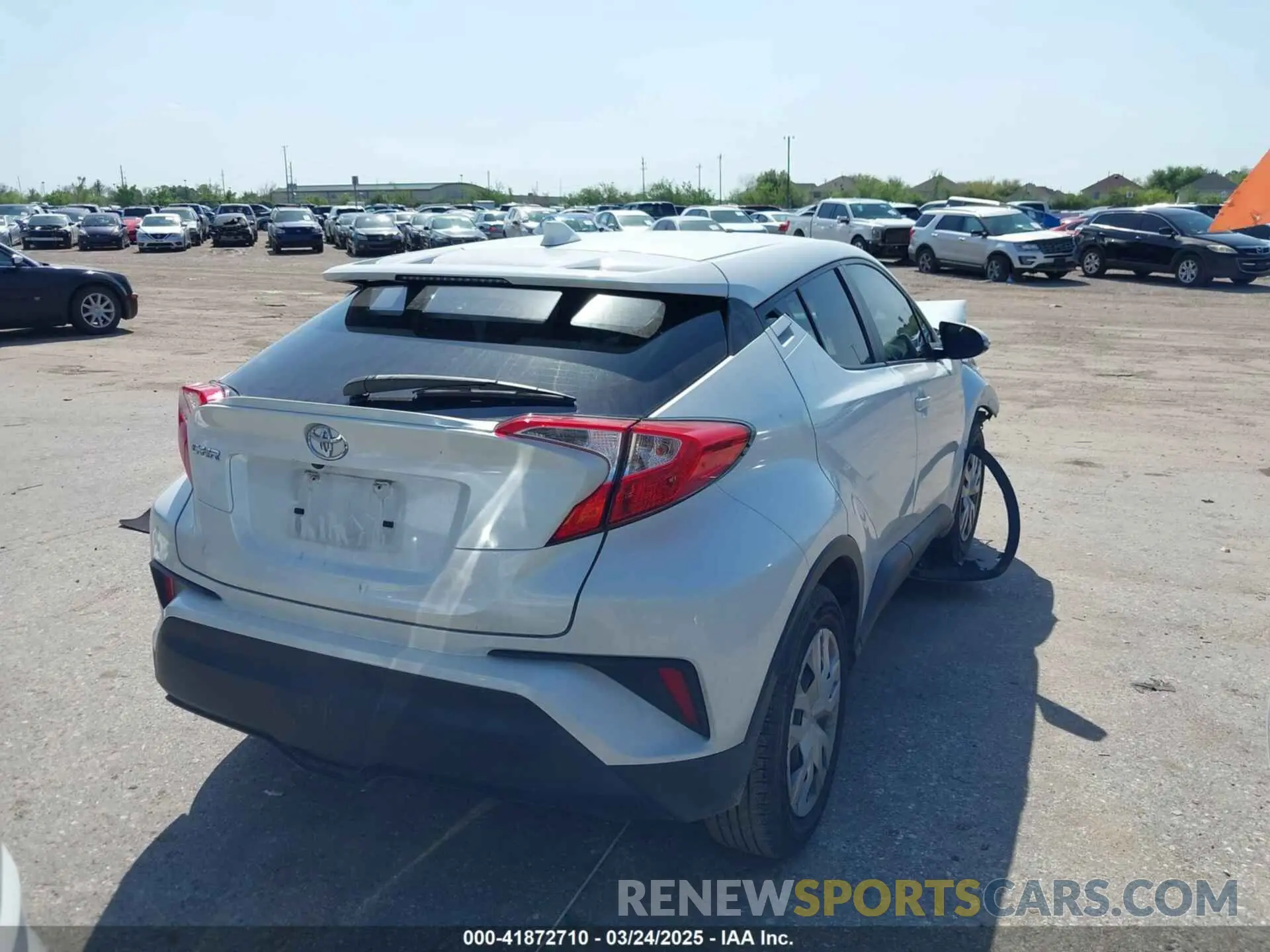 4 Фотография поврежденного автомобиля JTNKHMBX8L1070052 TOYOTA C-HR 2020