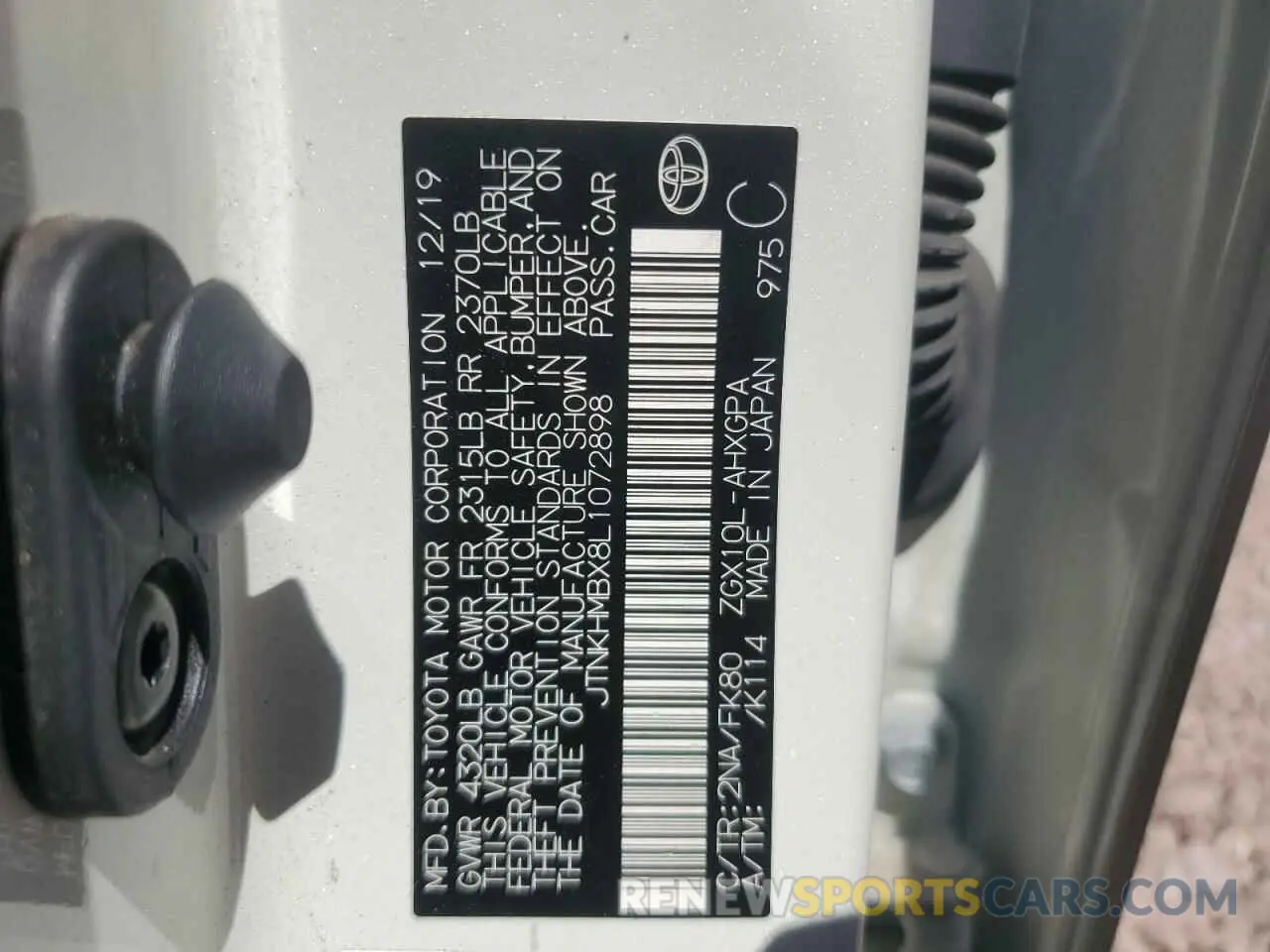 12 Photograph of a damaged car JTNKHMBX8L1072898 TOYOTA C-HR 2020