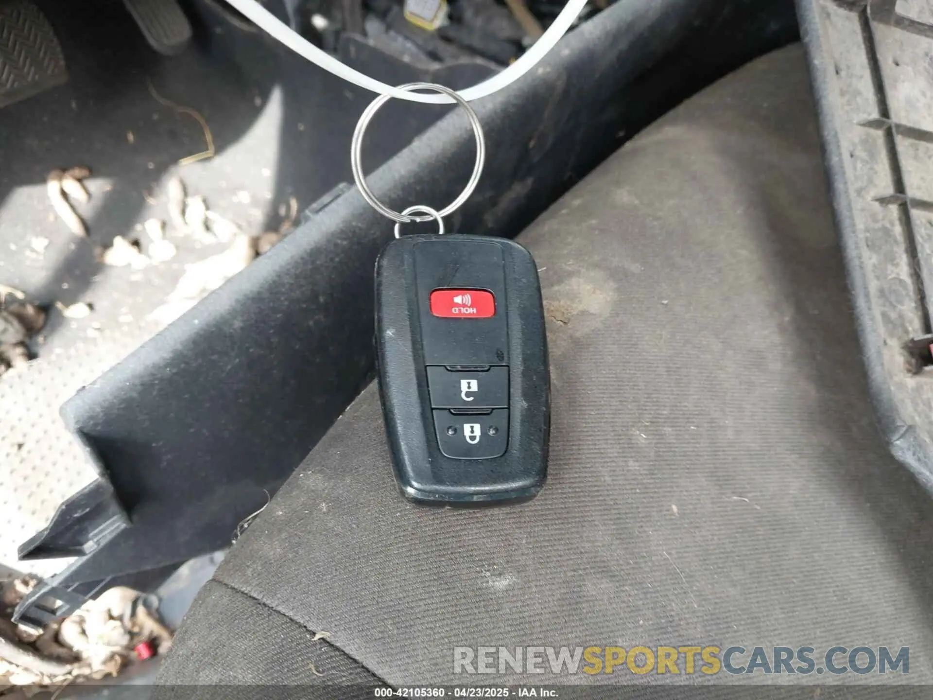 11 Photograph of a damaged car JTNKHMBX9L1075101 TOYOTA C-HR 2020