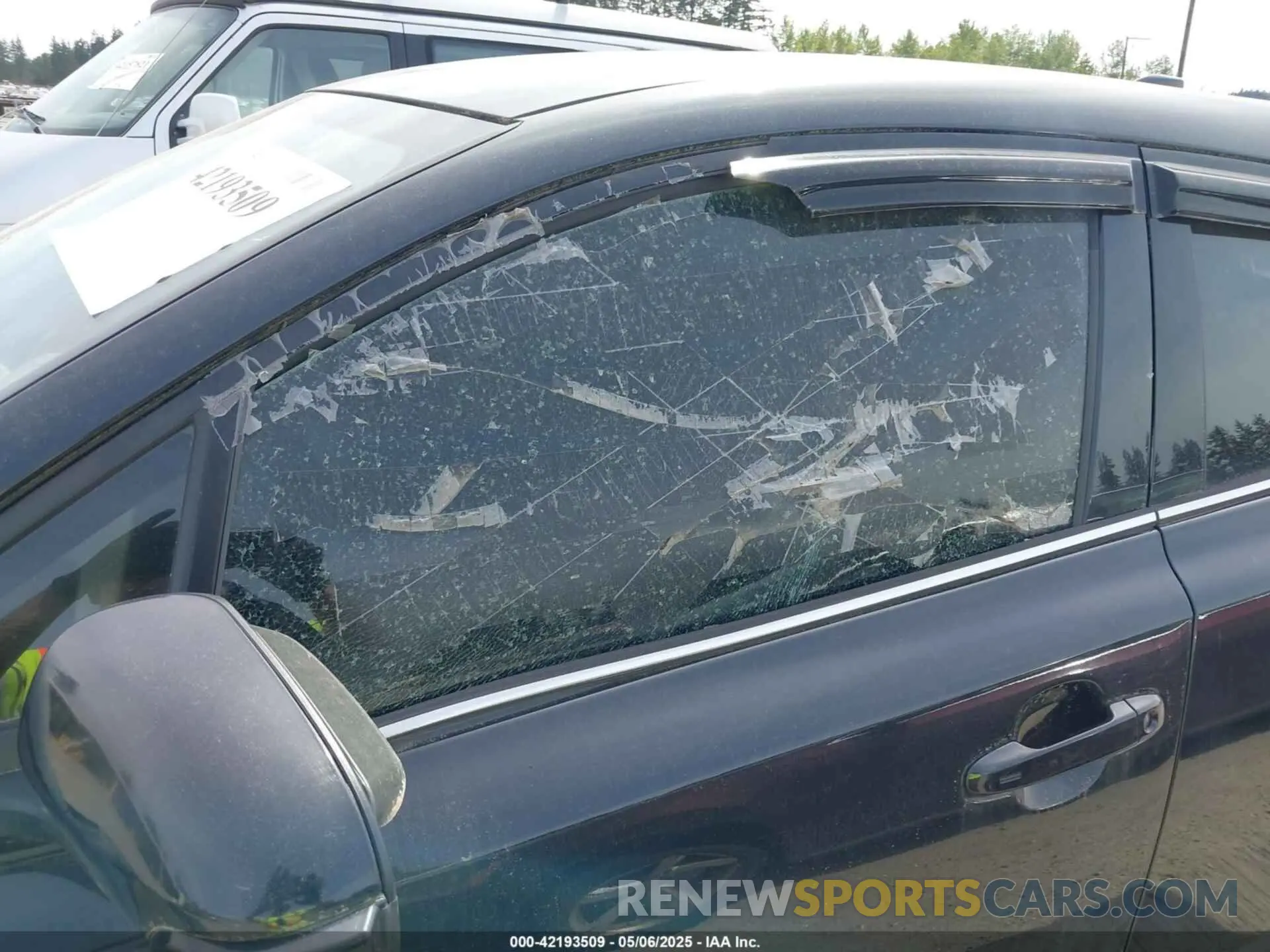 20 Photograph of a damaged car JTNKHMBX9L1078869 TOYOTA C-HR 2020