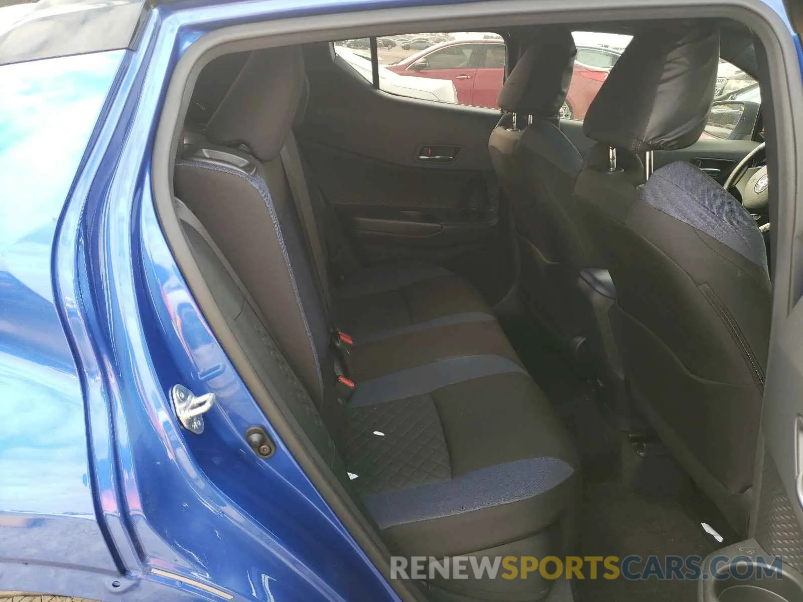 6 Photograph of a damaged car JTNKHMBX9L1086616 TOYOTA C-HR 2020