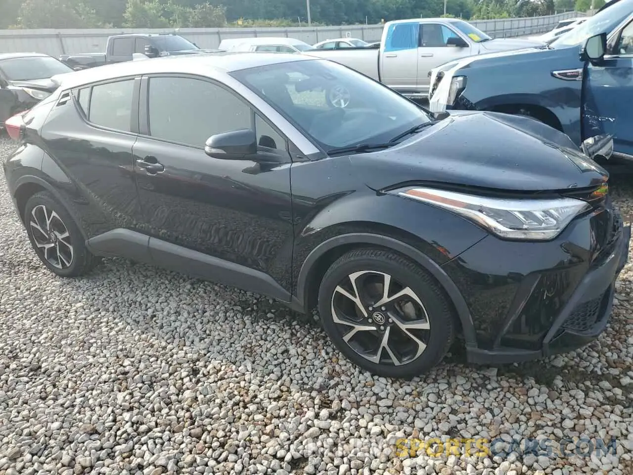 4 Photograph of a damaged car JTNKHMBX9L1092755 TOYOTA C-HR 2020