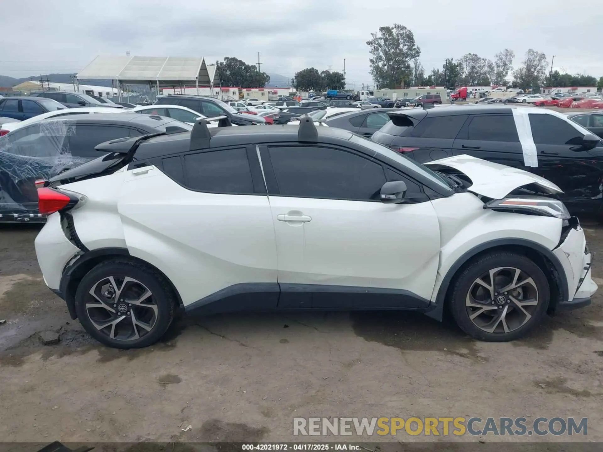 13 Фотография поврежденного автомобиля JTNKHMBX9L1092934 TOYOTA C-HR 2020