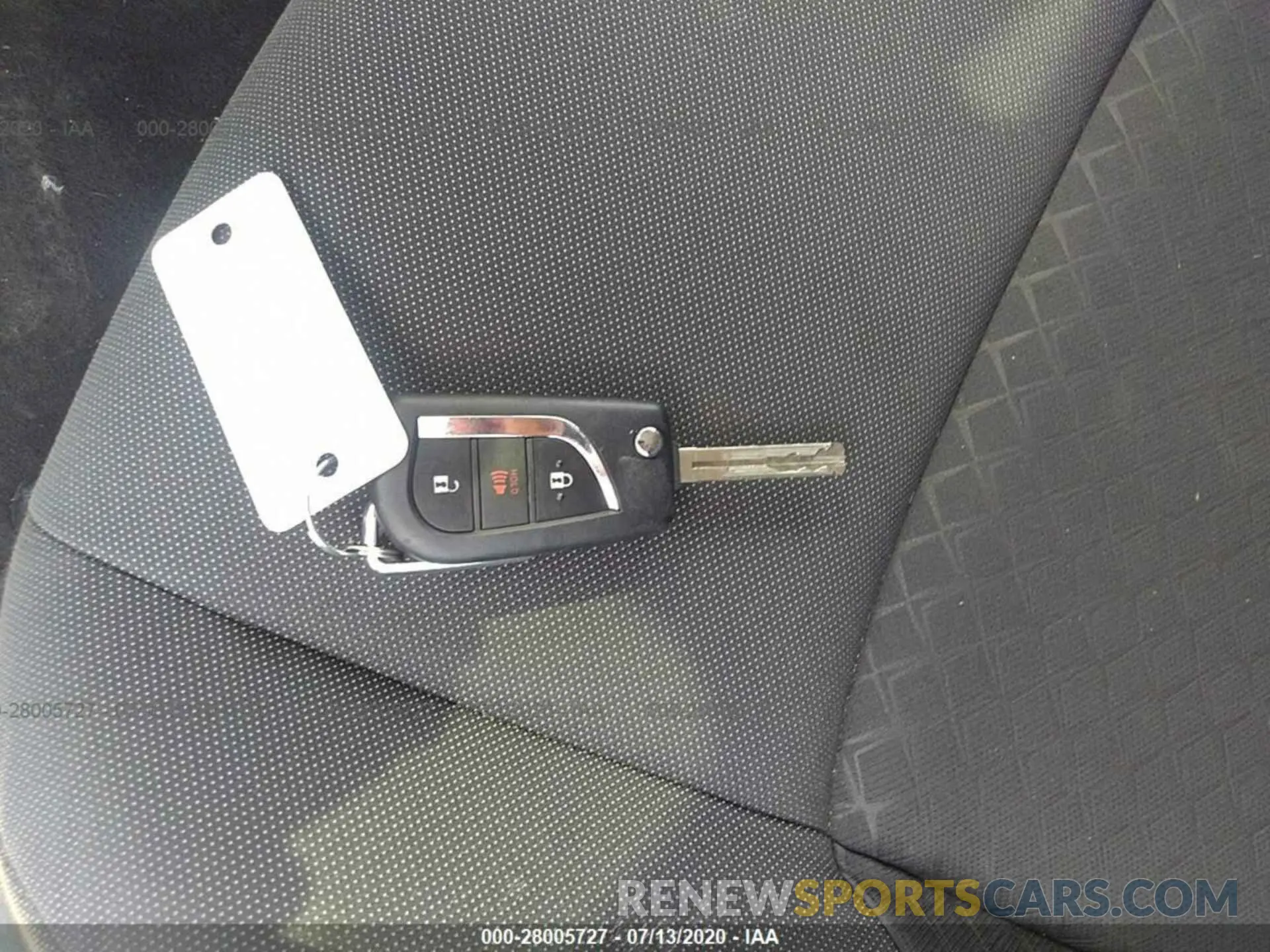 11 Photograph of a damaged car JTNKHMBXXL1073874 TOYOTA C-HR 2020