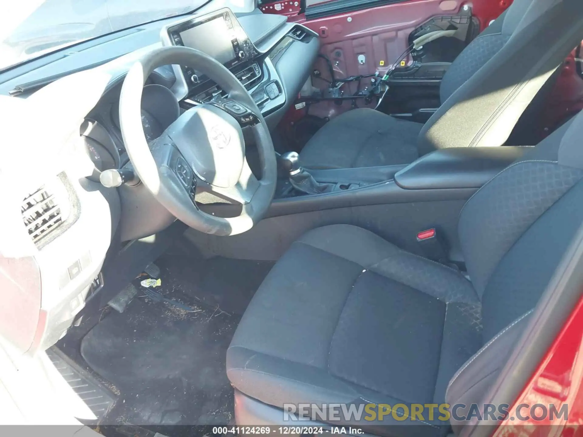 5 Photograph of a damaged car JTNKHMBXXL1090061 TOYOTA C-HR 2020