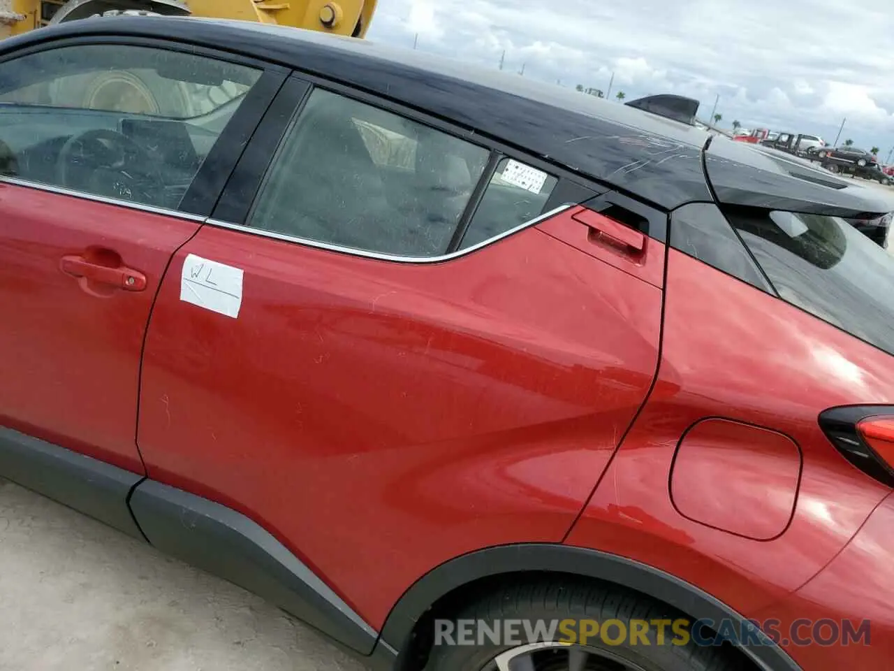 13 Photograph of a damaged car JTNKHMBXXL1093526 TOYOTA C-HR 2020