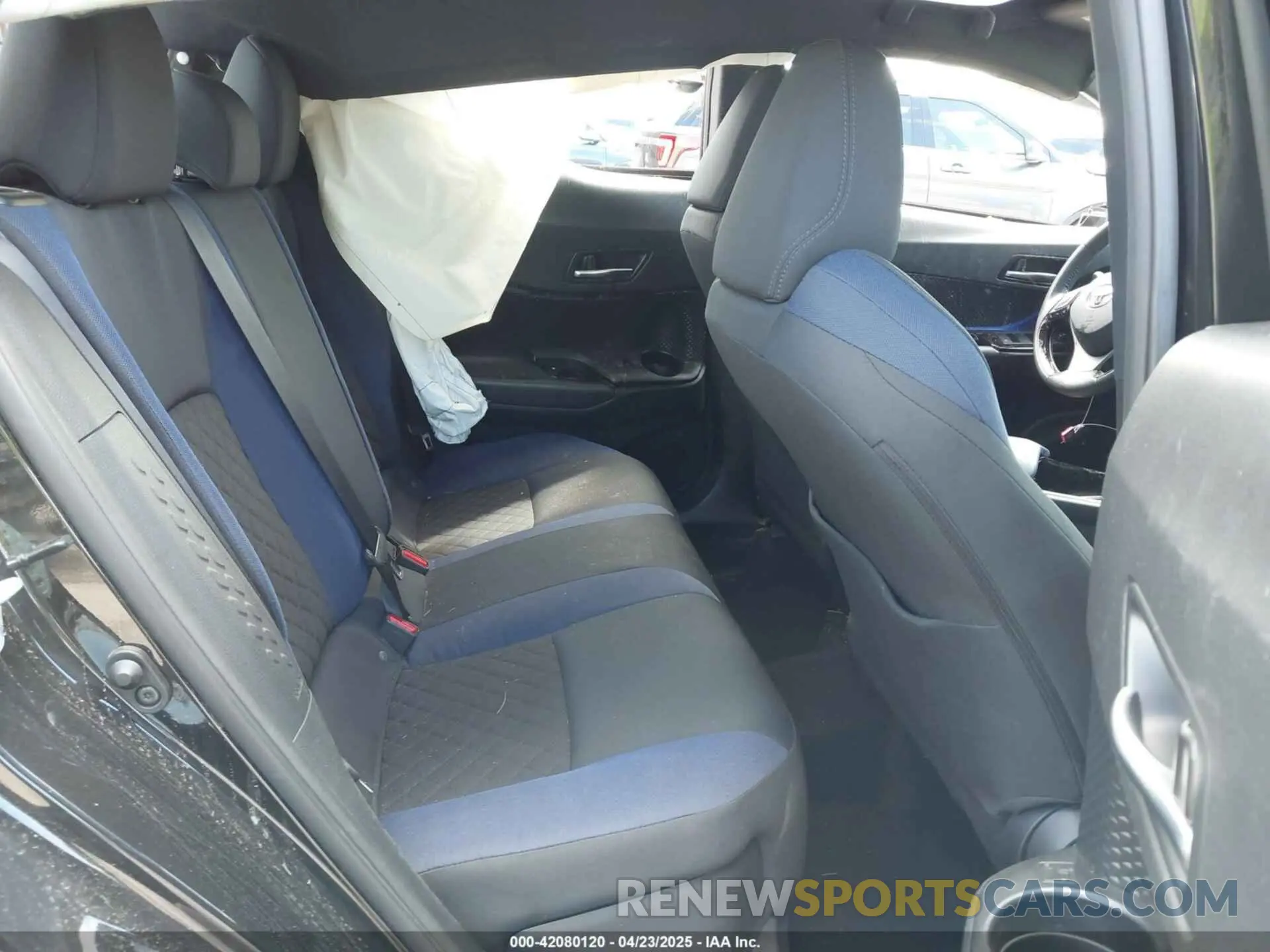 8 Photograph of a damaged car NMTKHMBX0LR103907 TOYOTA C-HR 2020