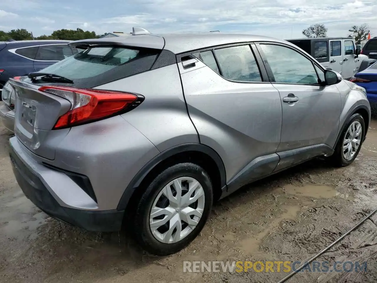 3 Photograph of a damaged car NMTKHMBX0LR110632 TOYOTA C-HR 2020