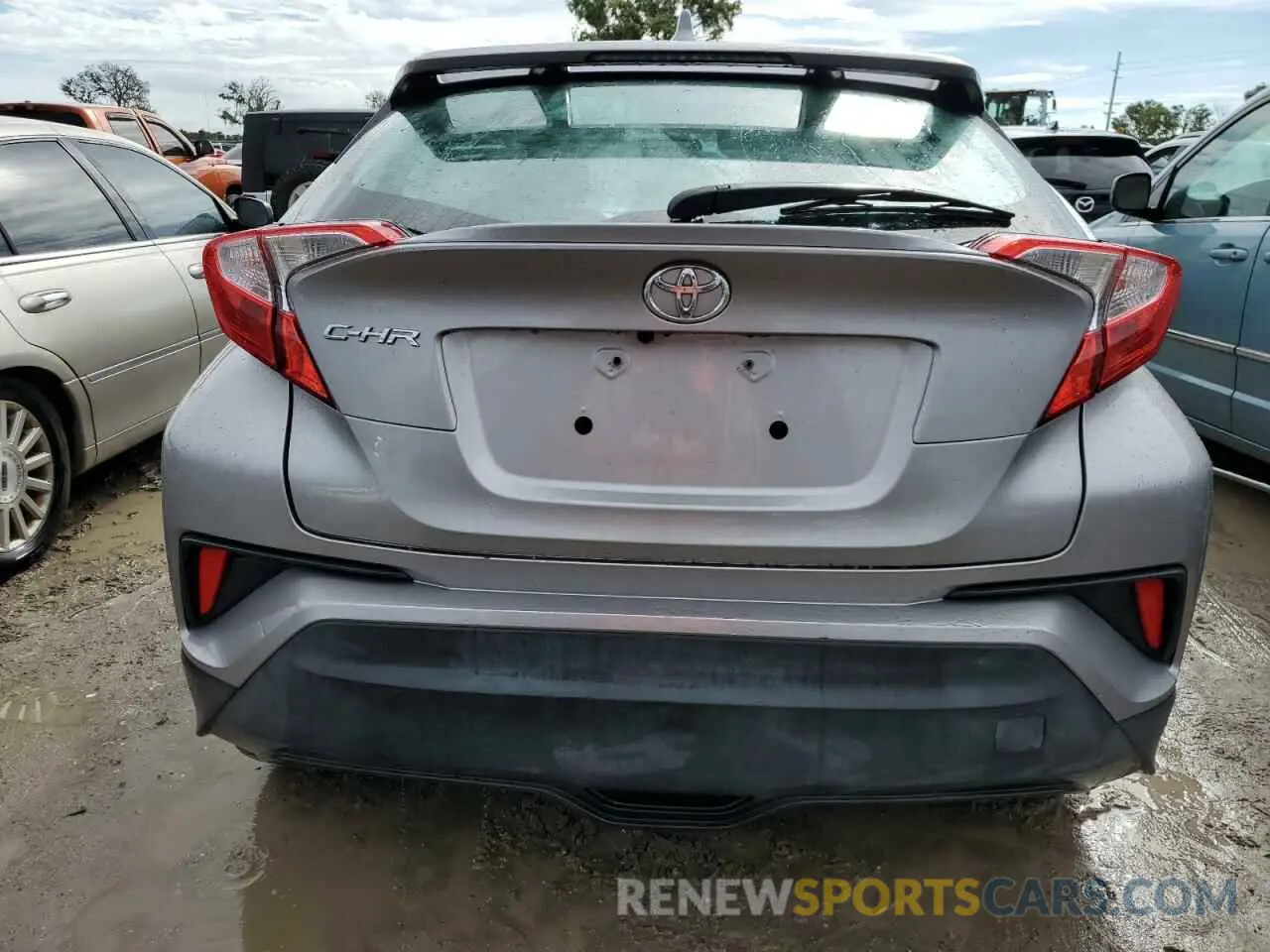 6 Photograph of a damaged car NMTKHMBX0LR110632 TOYOTA C-HR 2020