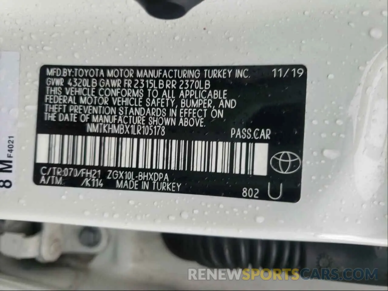 10 Photograph of a damaged car NMTKHMBX1LR105178 TOYOTA C-HR 2020