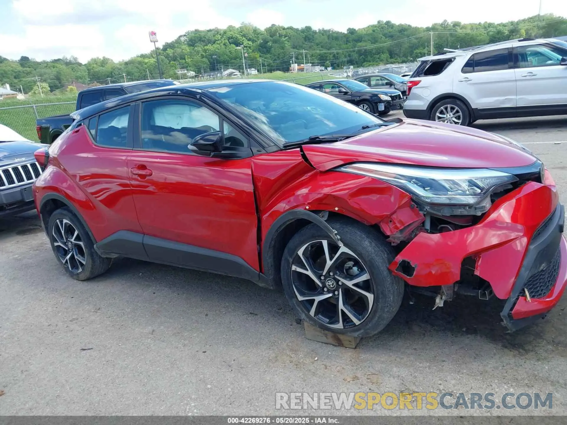 13 Фотография поврежденного автомобиля NMTKHMBX3LR118420 TOYOTA C-HR 2020