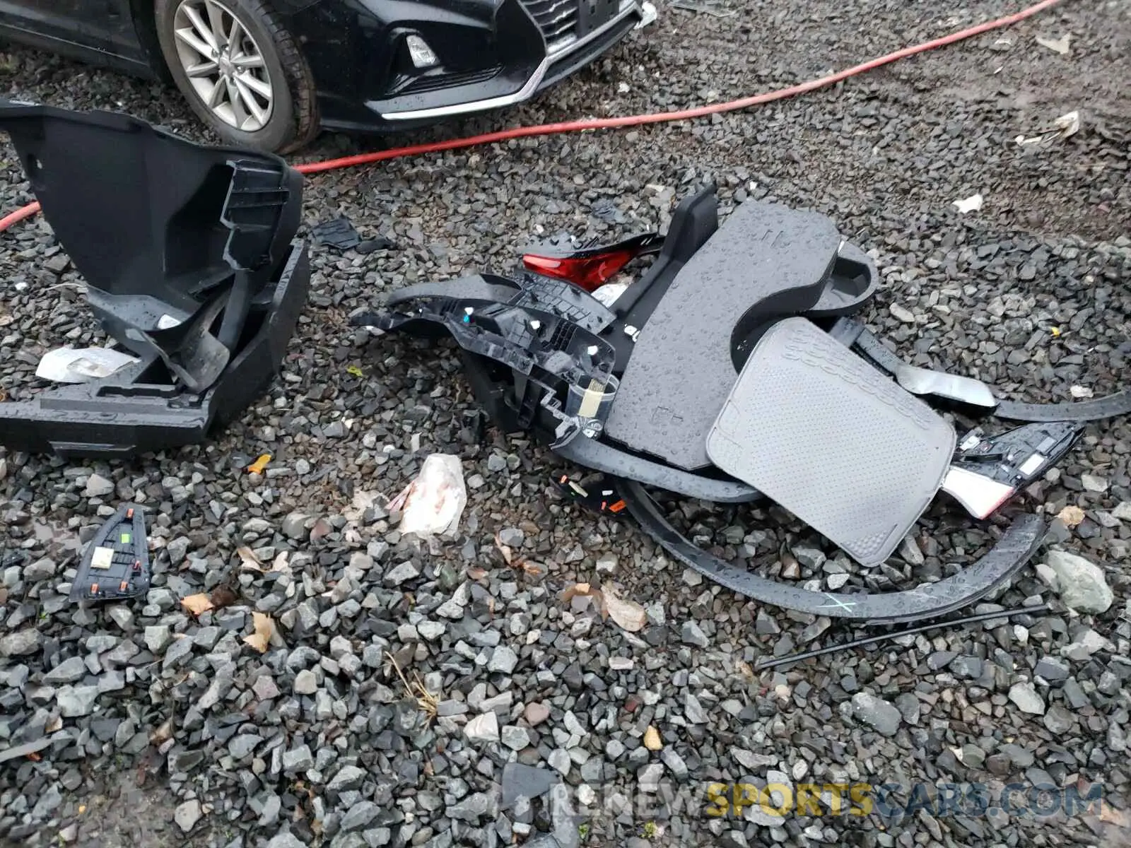 9 Photograph of a damaged car NMTKHMBX4LR103764 TOYOTA C-HR 2020