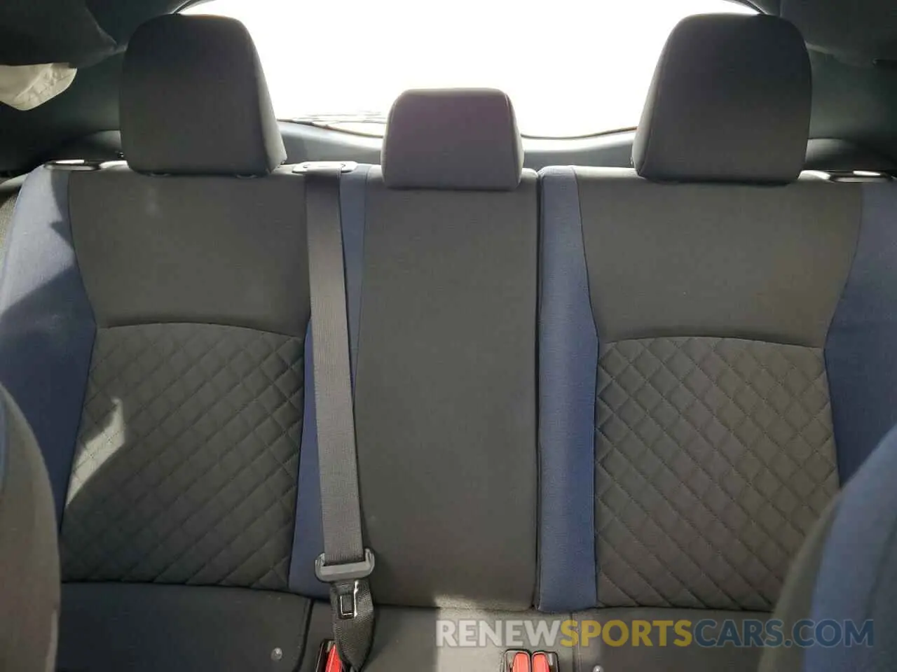 10 Photograph of a damaged car NMTKHMBX5LR104910 TOYOTA C-HR 2020
