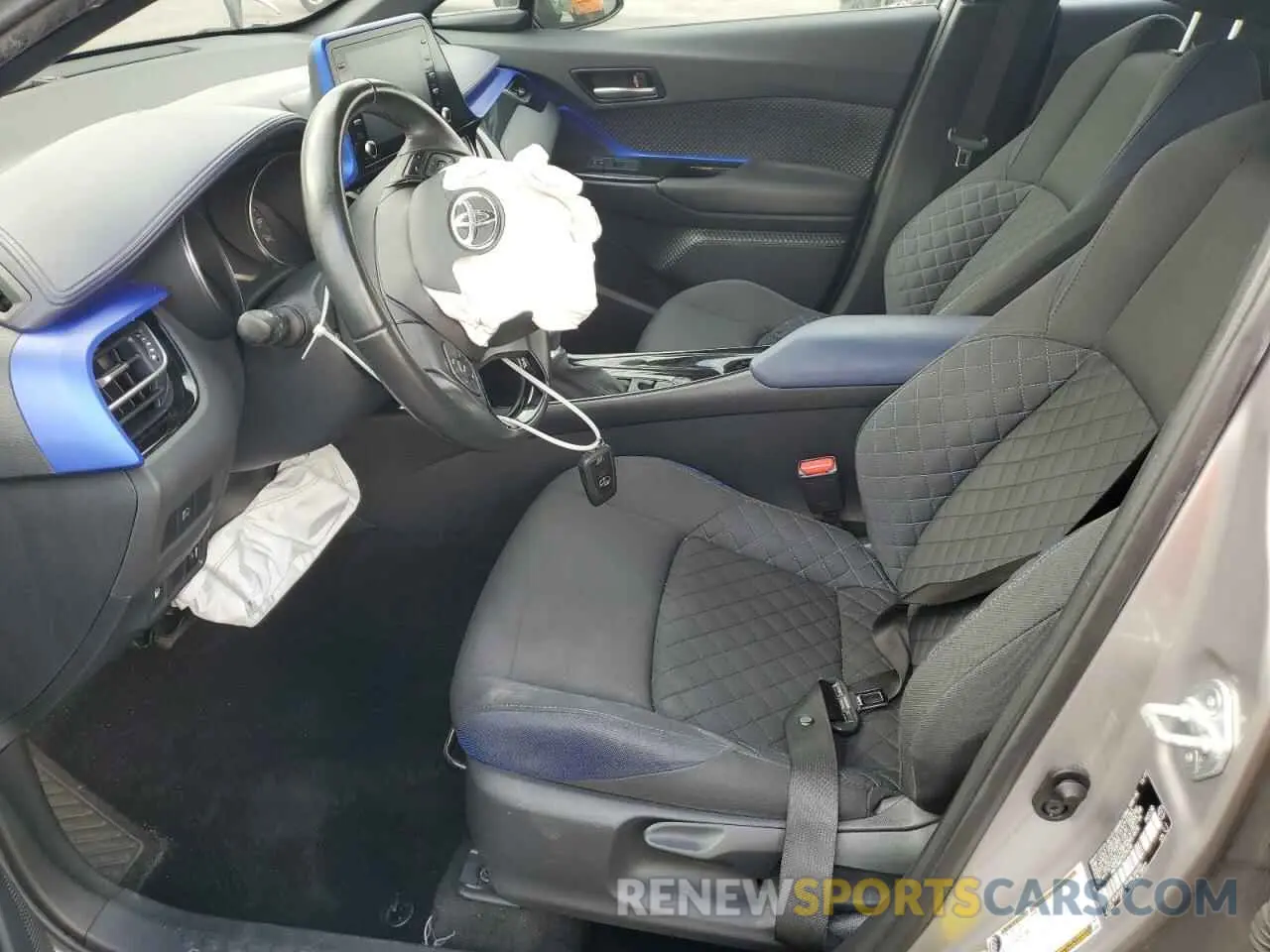 7 Photograph of a damaged car NMTKHMBX5LR104910 TOYOTA C-HR 2020