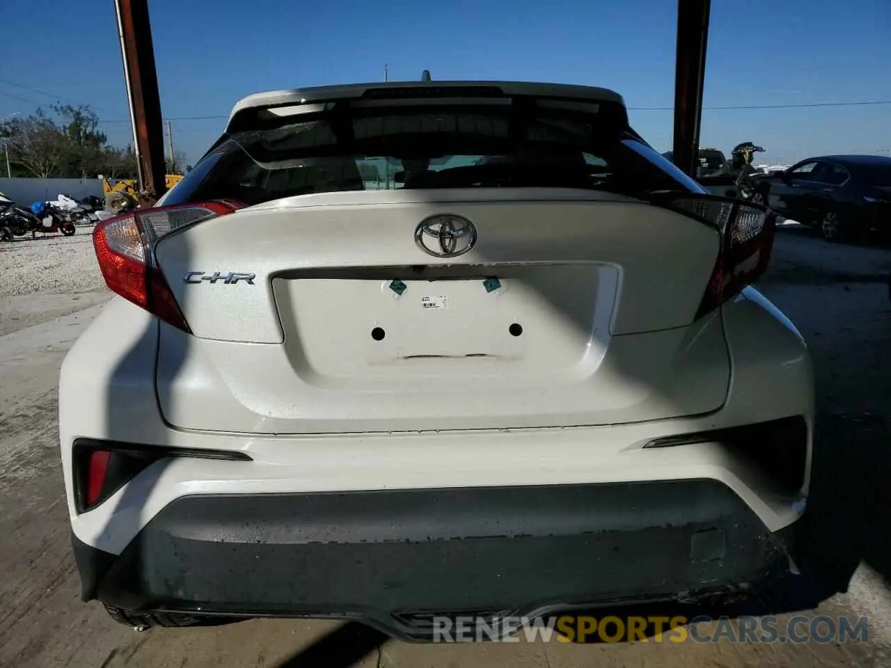 6 Фотография поврежденного автомобиля NMTKHMBX6LR103930 TOYOTA C-HR 2020