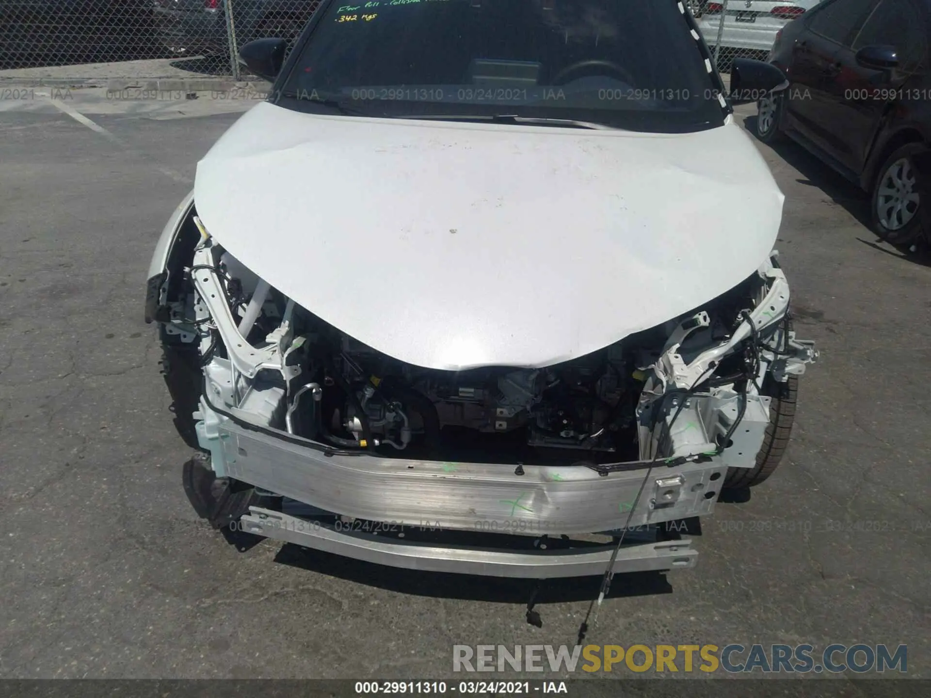 6 Photograph of a damaged car NMTKHMBX6LR114233 TOYOTA C-HR 2020