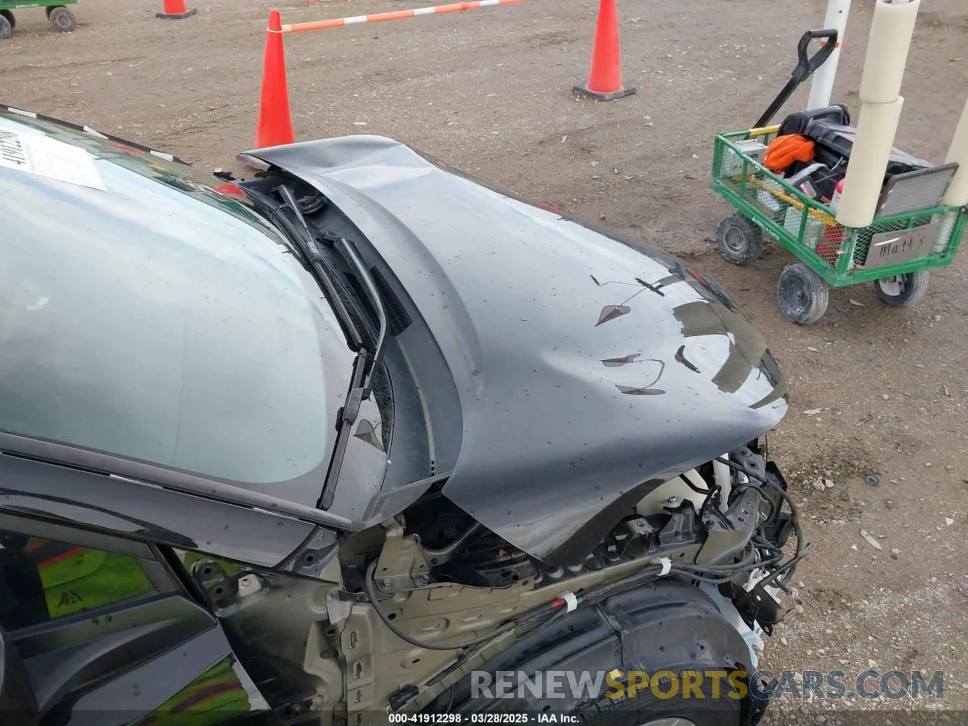 19 Photograph of a damaged car NMTKHMBX6LR117858 TOYOTA C-HR 2020