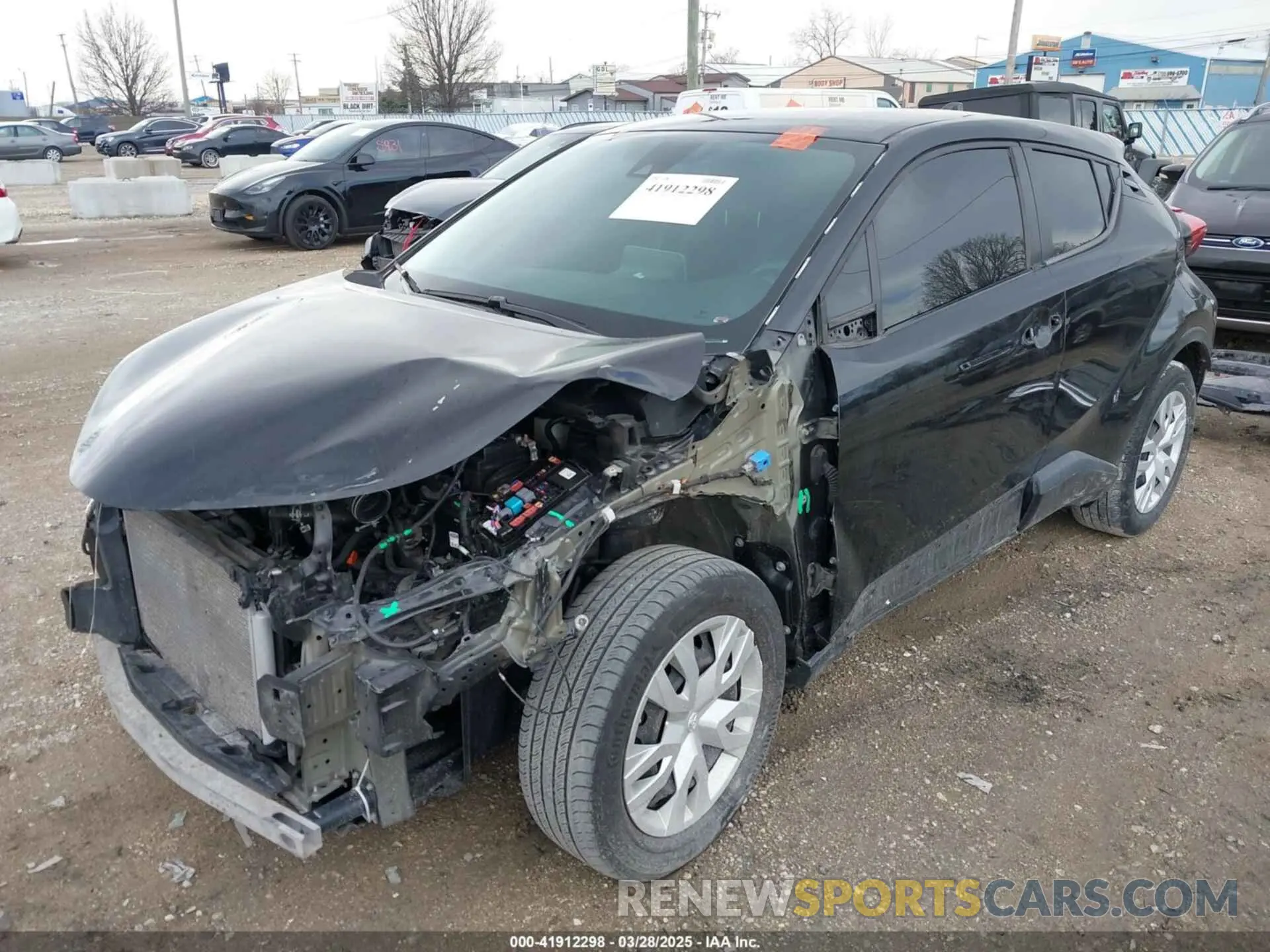 2 Photograph of a damaged car NMTKHMBX6LR117858 TOYOTA C-HR 2020