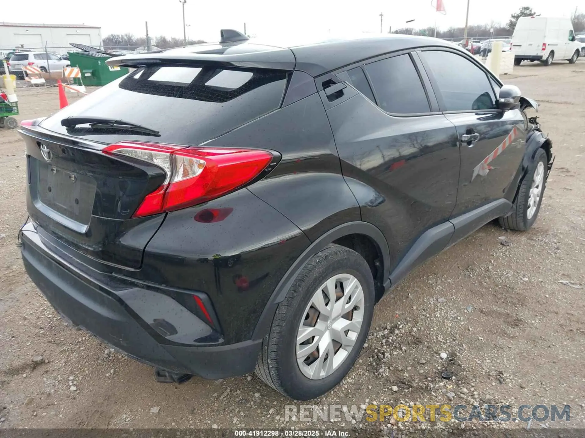 4 Photograph of a damaged car NMTKHMBX6LR117858 TOYOTA C-HR 2020