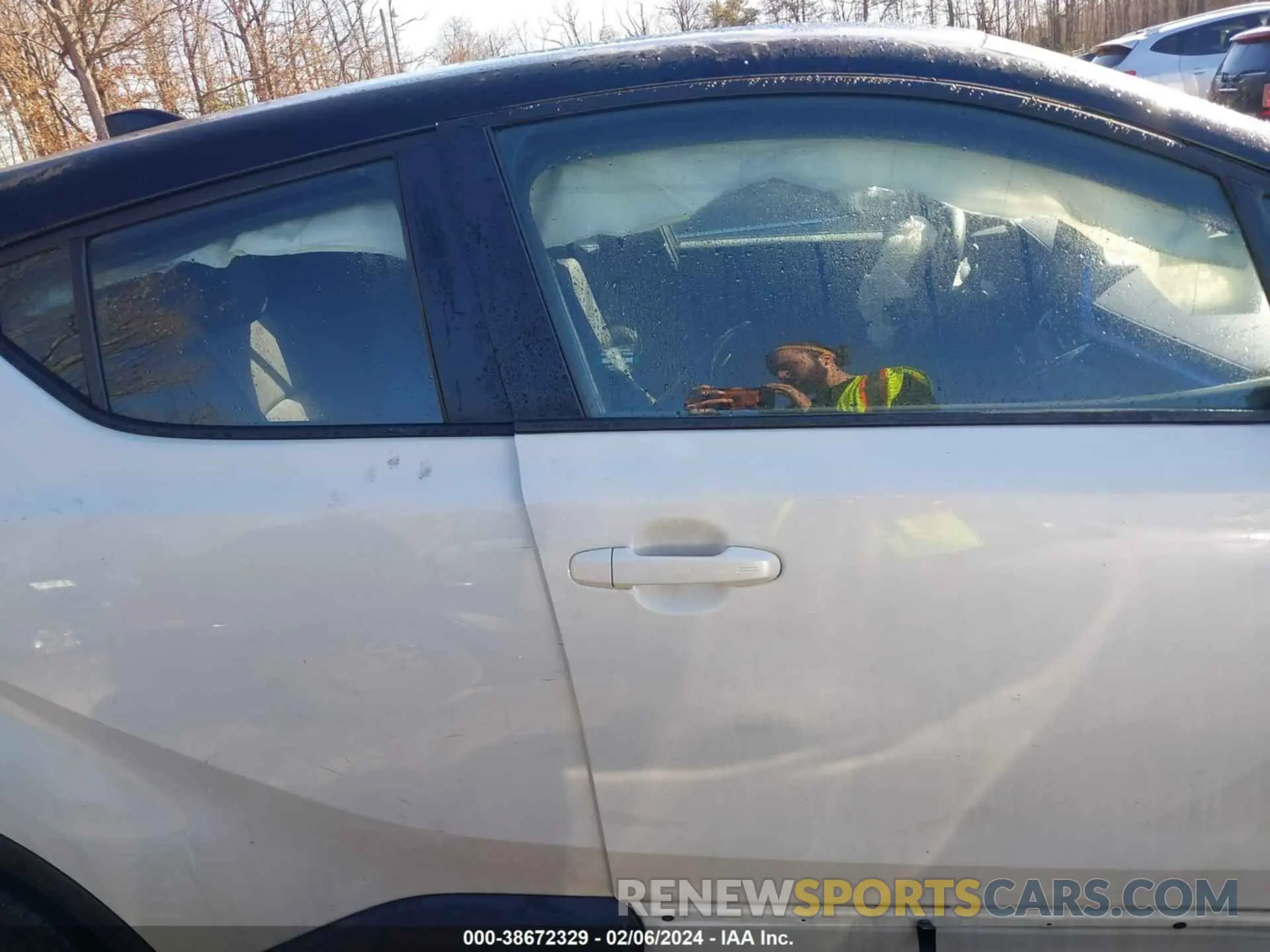 12 Photograph of a damaged car NMTKHMBX7LR112233 TOYOTA C-HR 2020