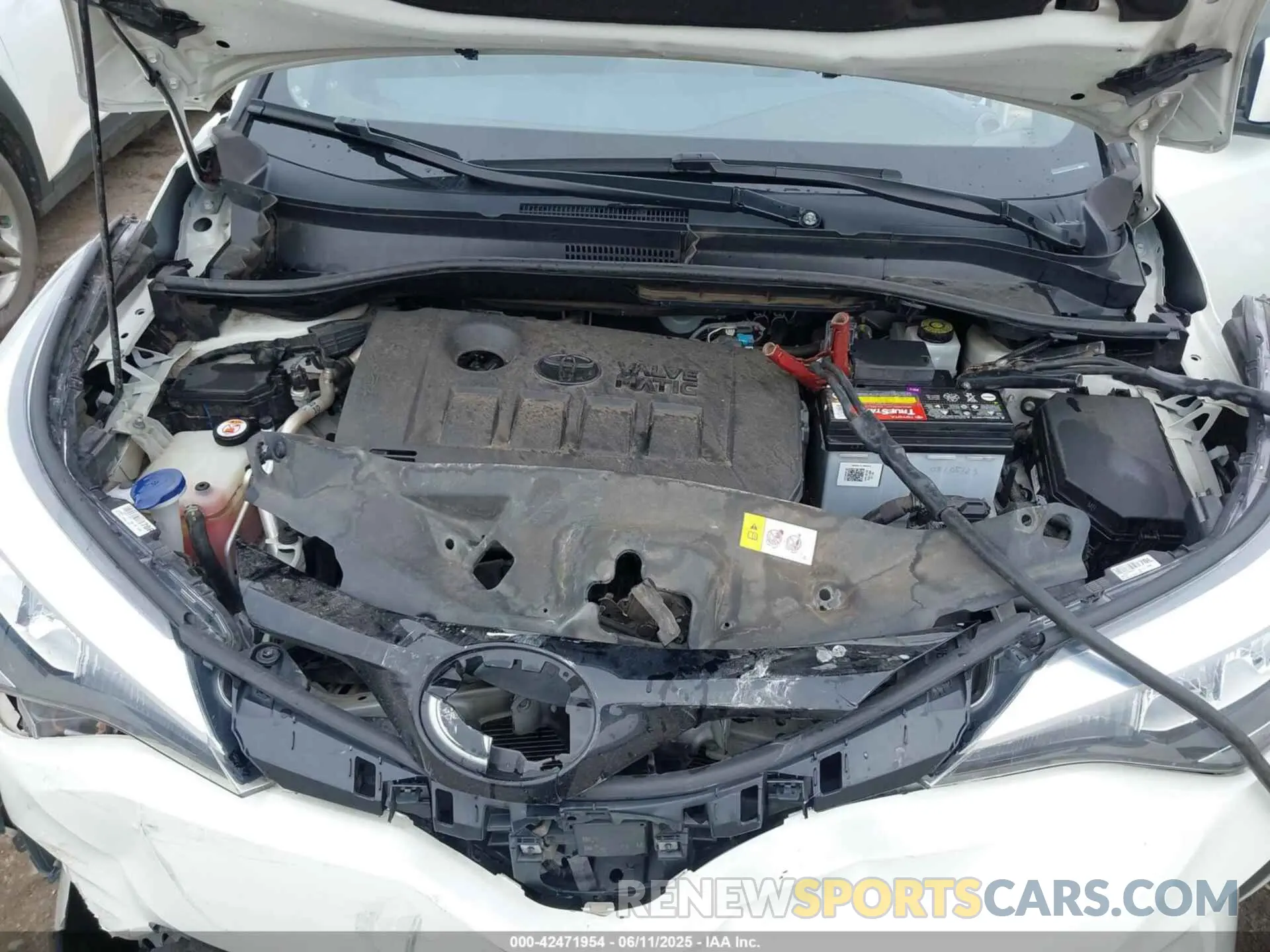 10 Photograph of a damaged car NMTKHMBX7LR116525 TOYOTA C-HR 2020